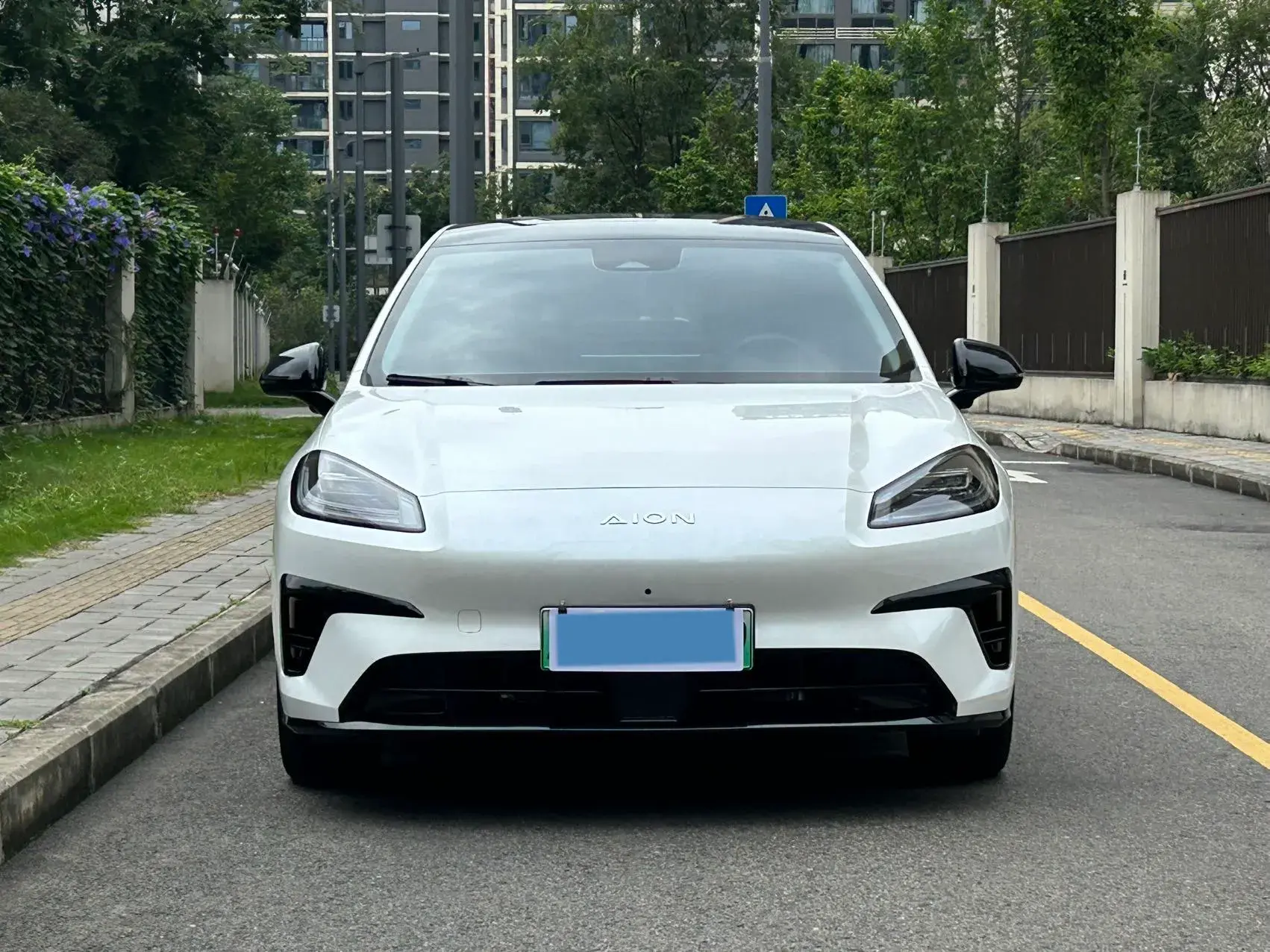 2025 AION AION thumbnail 2