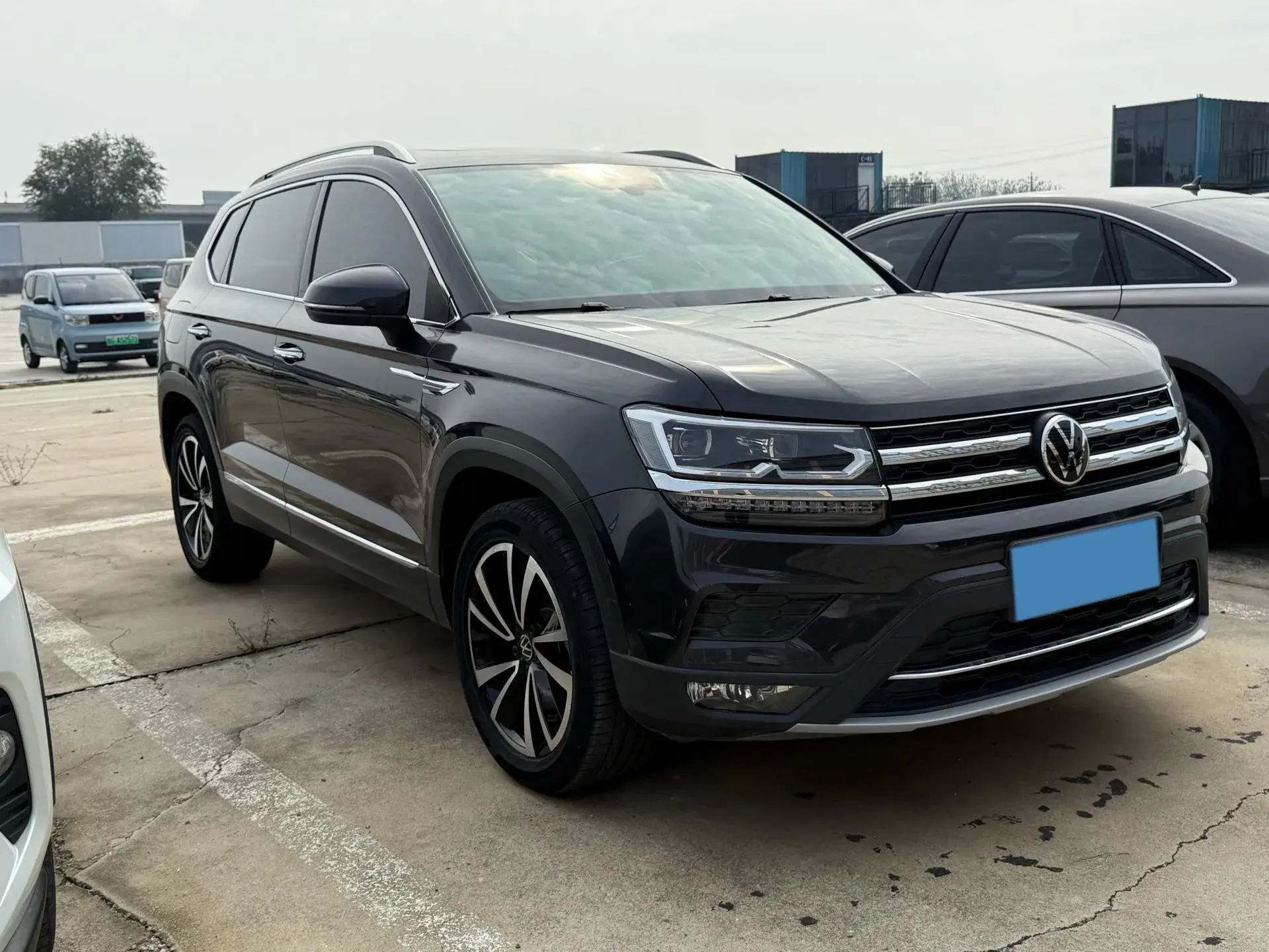 2021 VOLKSWAGEN THARU thumbnail 2