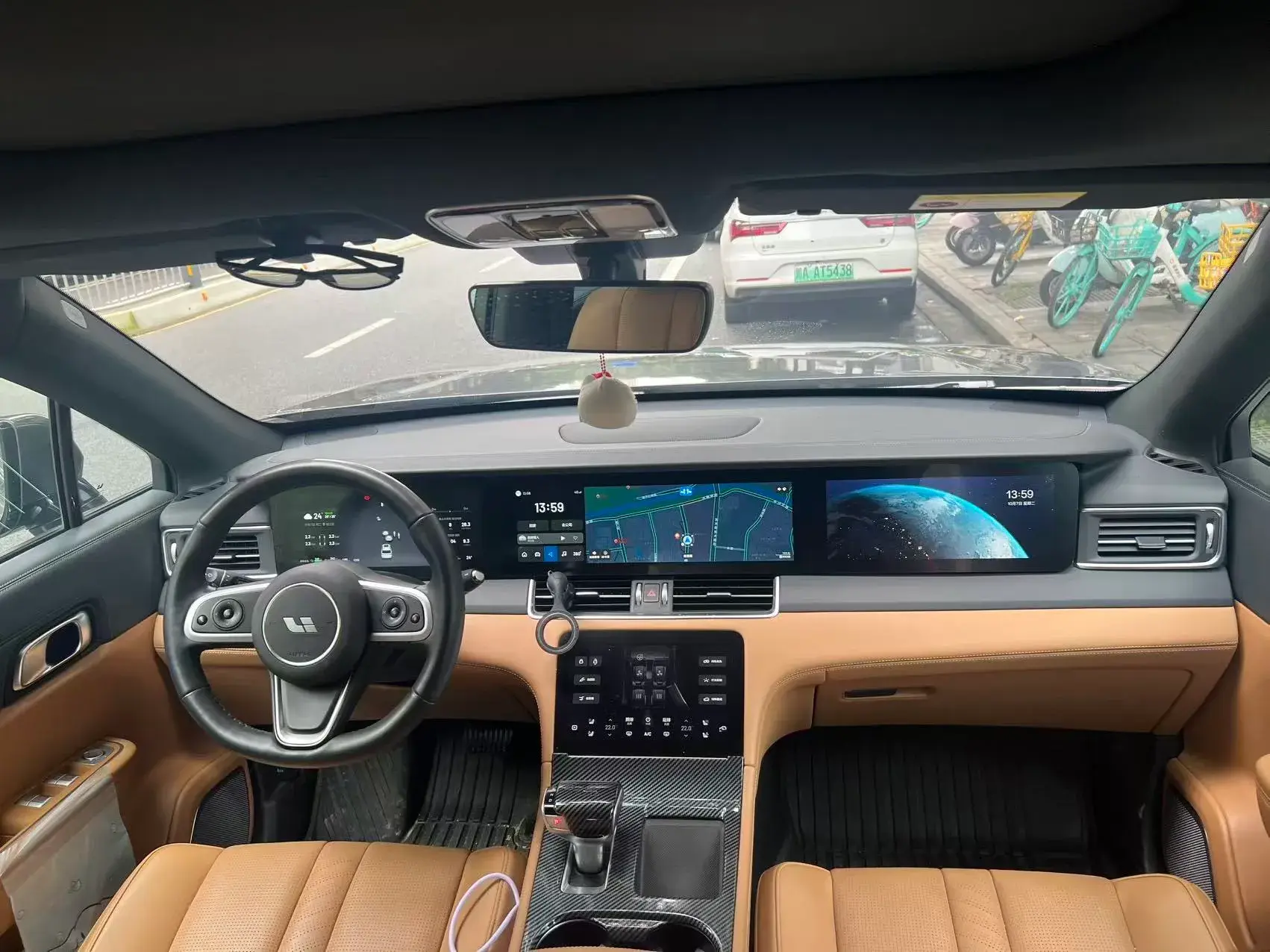 2020 LI ONE thumbnail 4