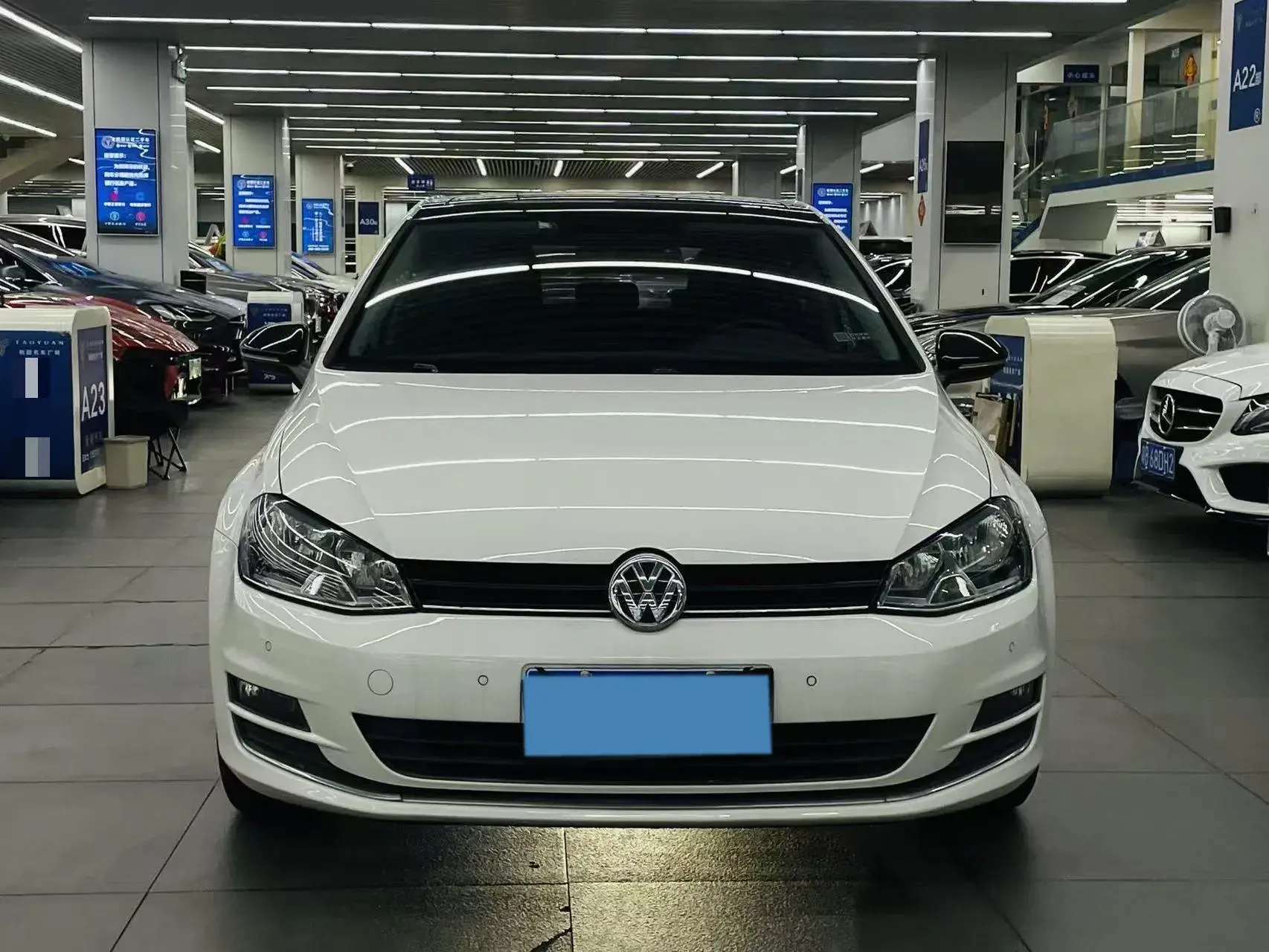 2017 VOLKSWAGEN GOLF thumbnail 2