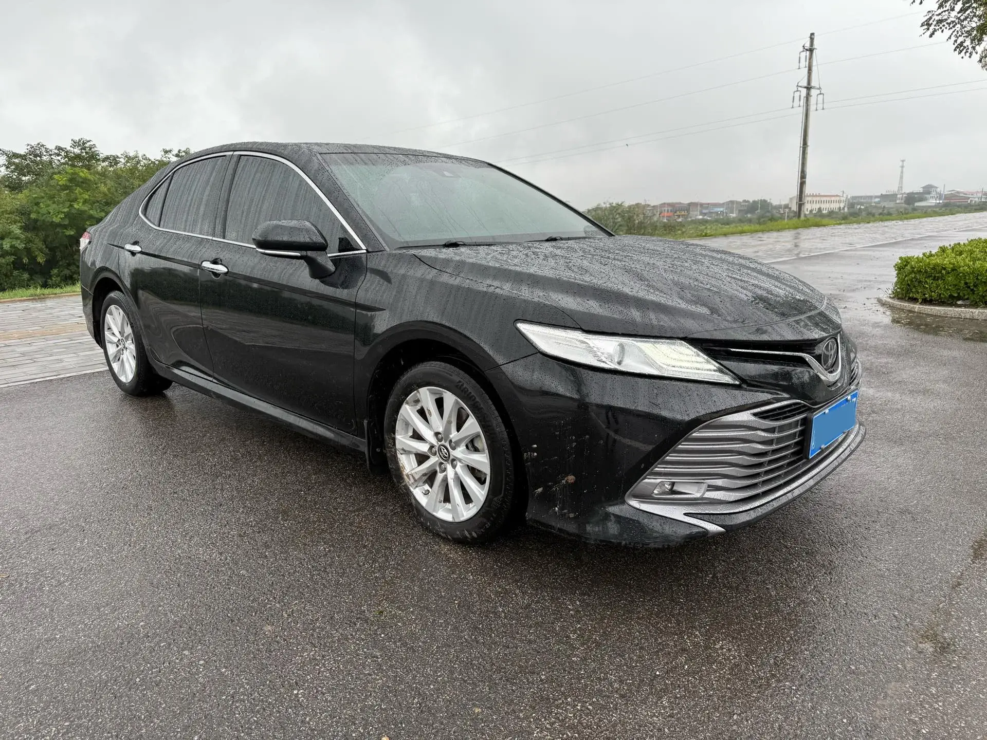 2019 TOYOTA CAMRY thumbnail 3
