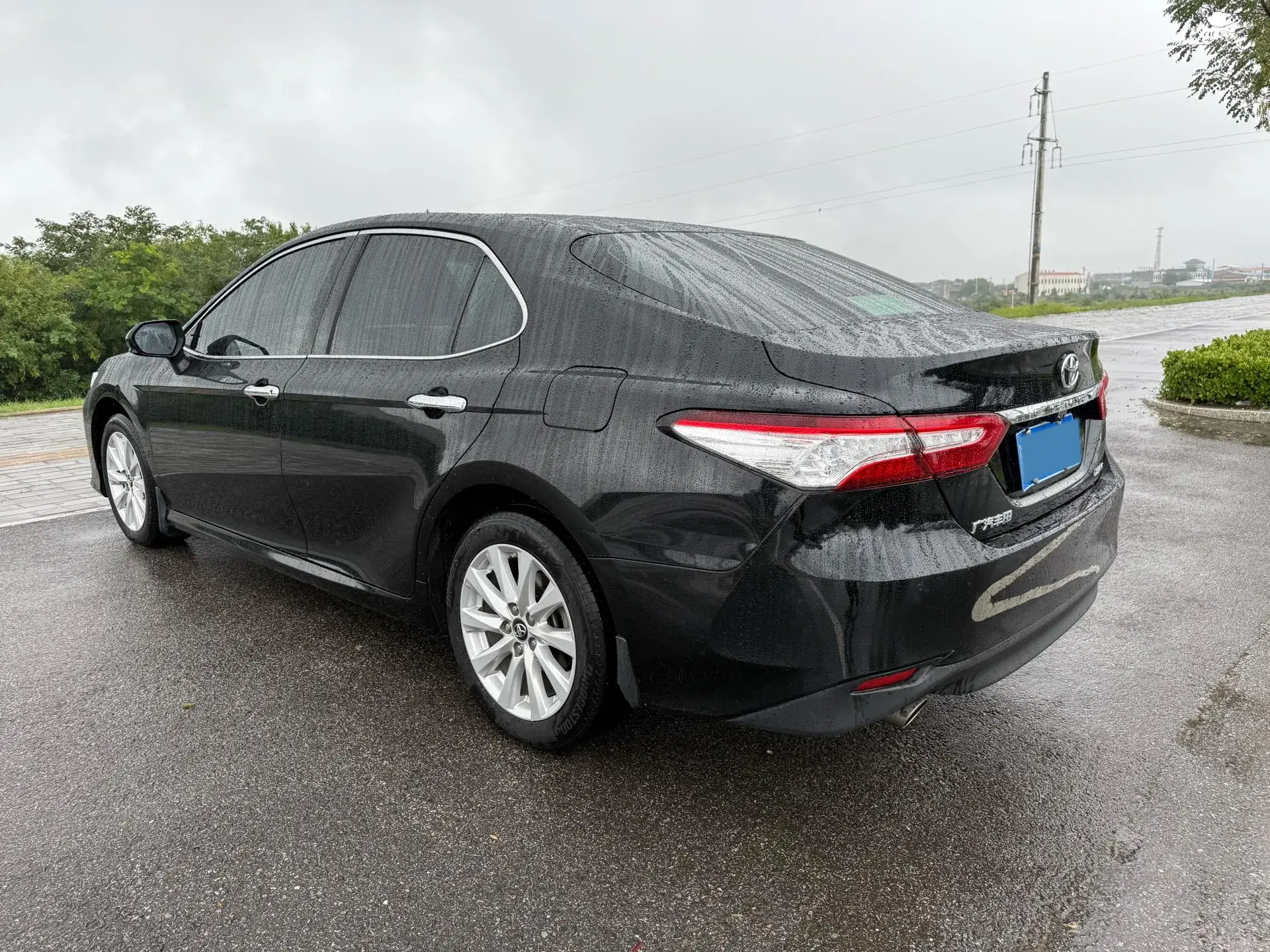2019 TOYOTA CAMRY thumbnail 4