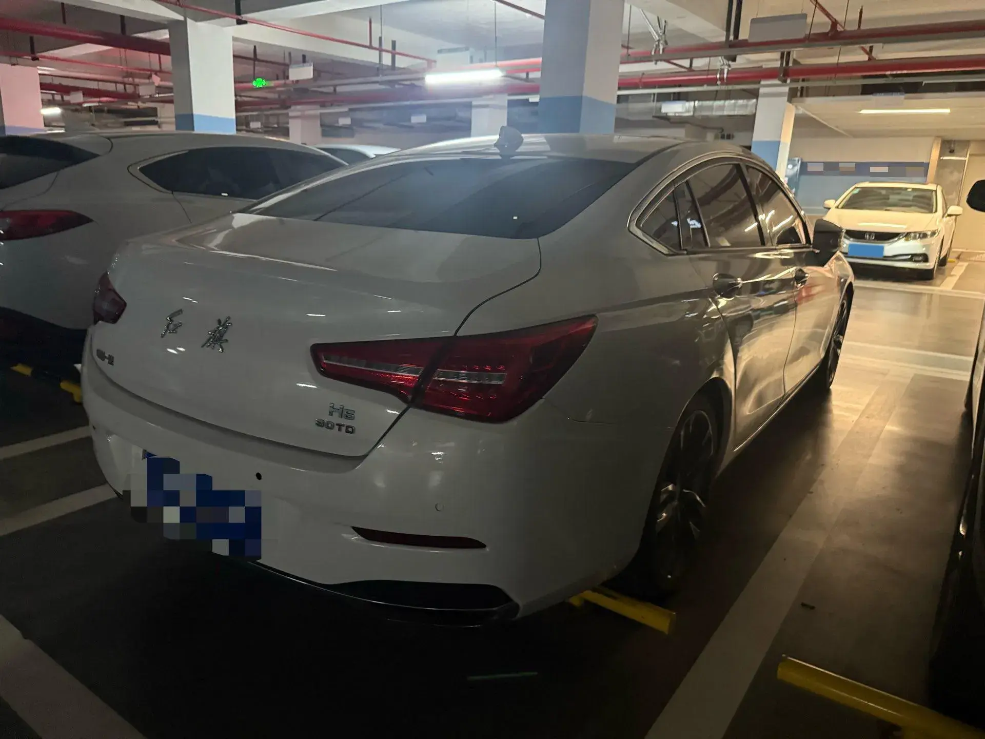 2018 HONGQI H5 thumbnail 2