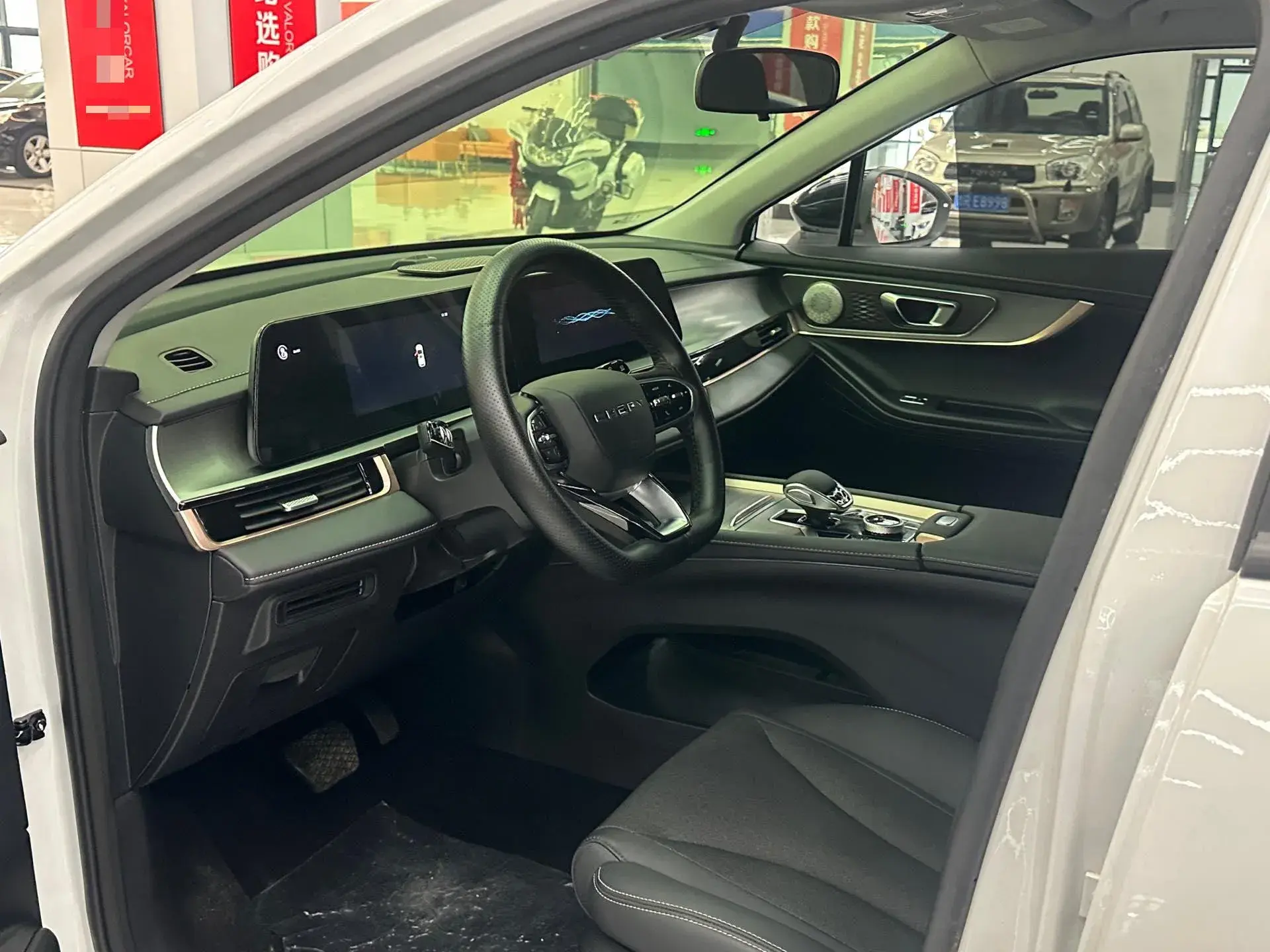 2025 CHERY TIGGO thumbnail 3