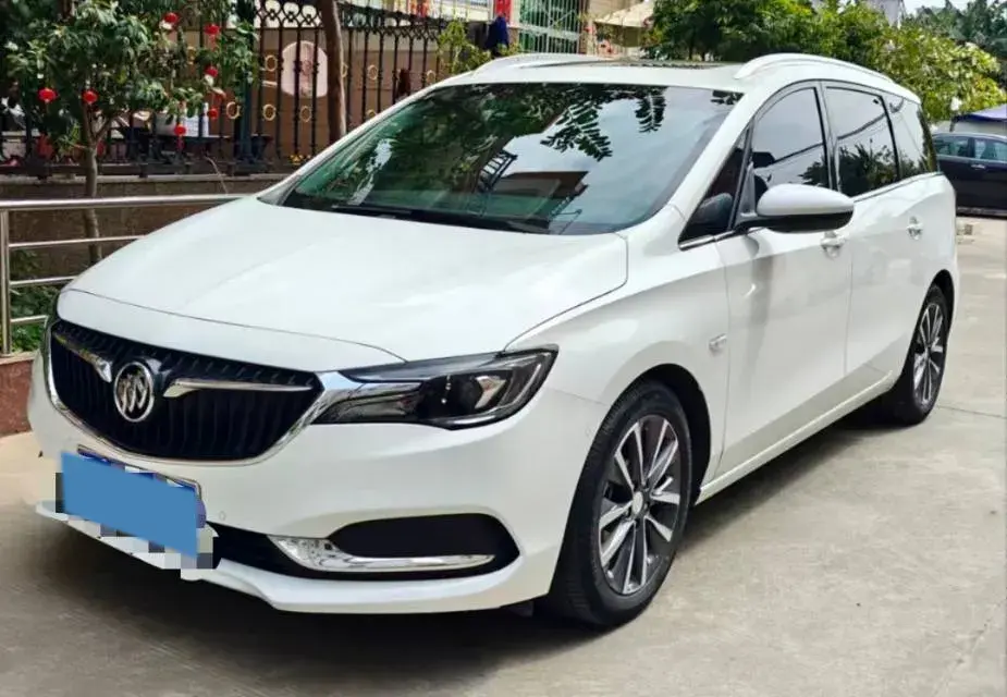 2021 BUICK GL6 view 1