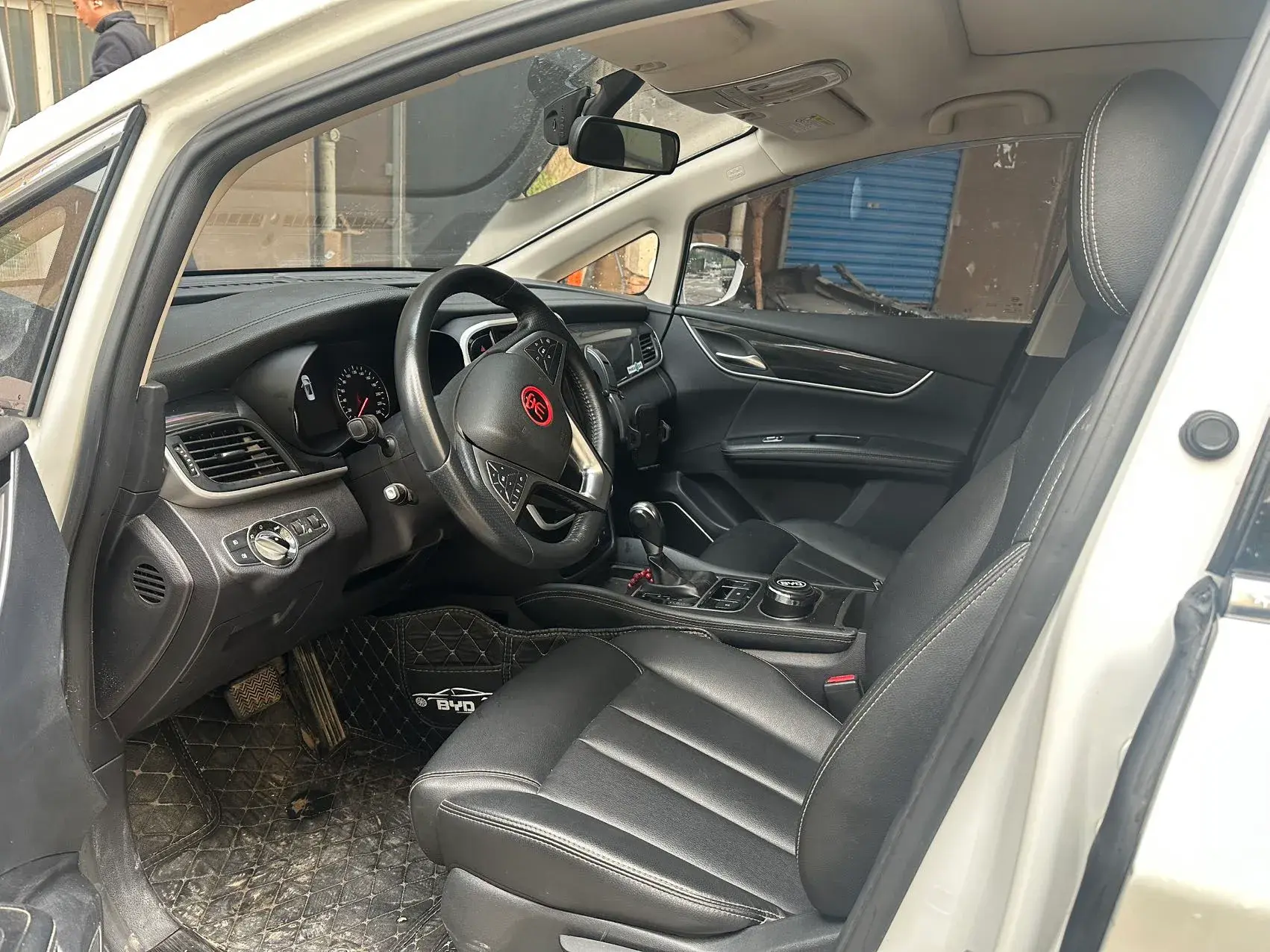 2018 BYD SONG thumbnail 2