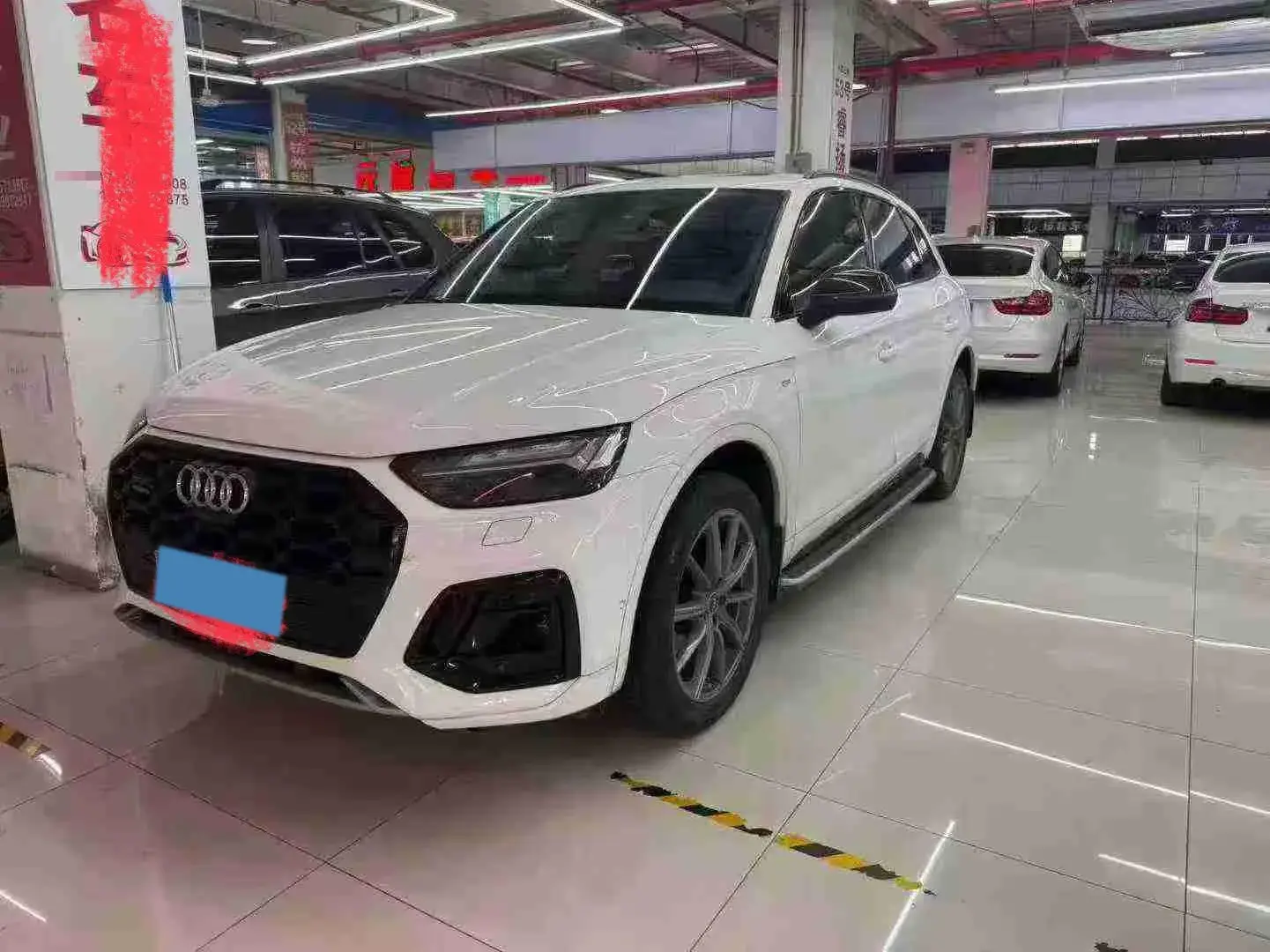2022 AUDI Q5L view 1