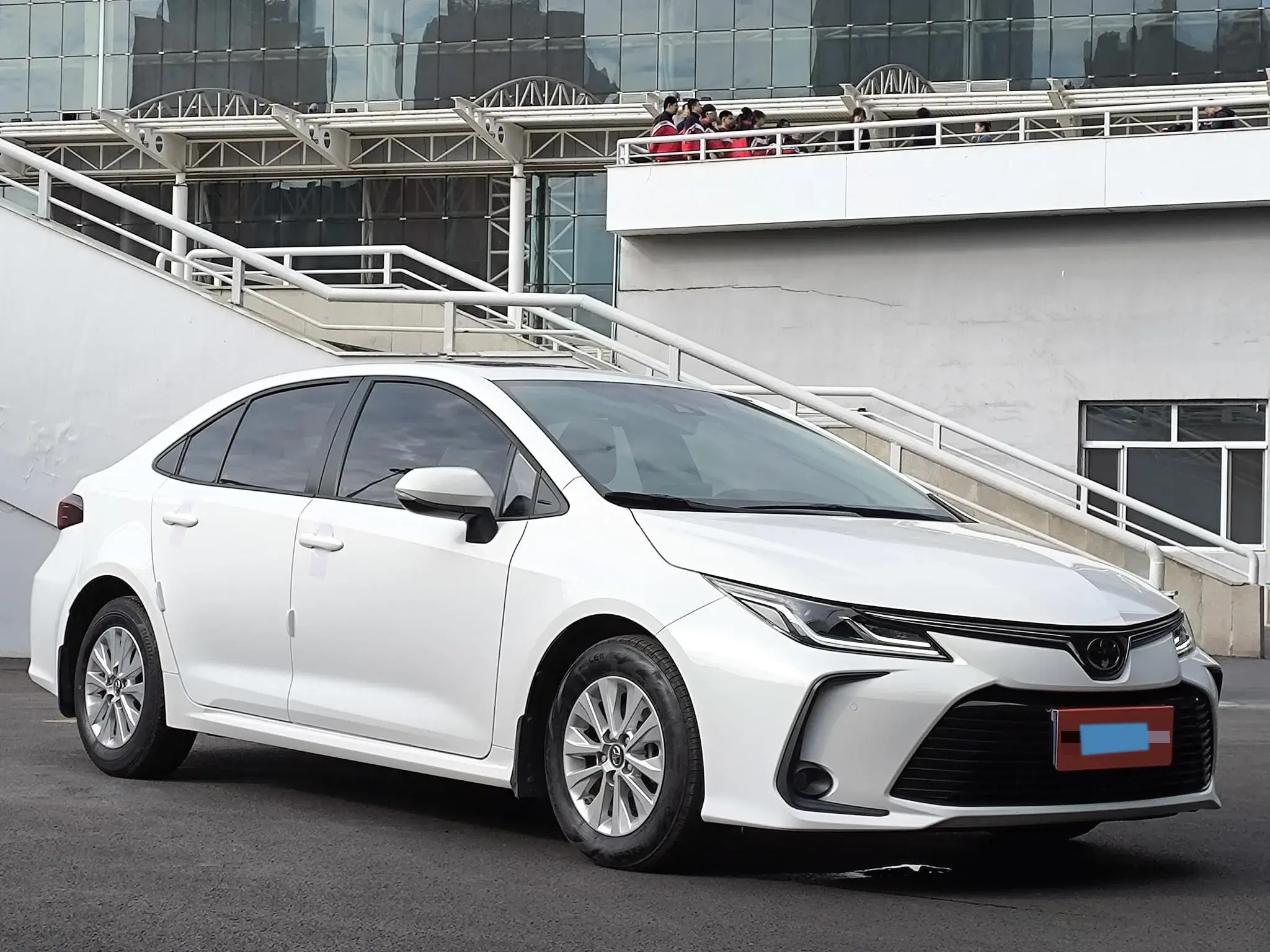 2021 TOYOTA COROLLA thumbnail 4