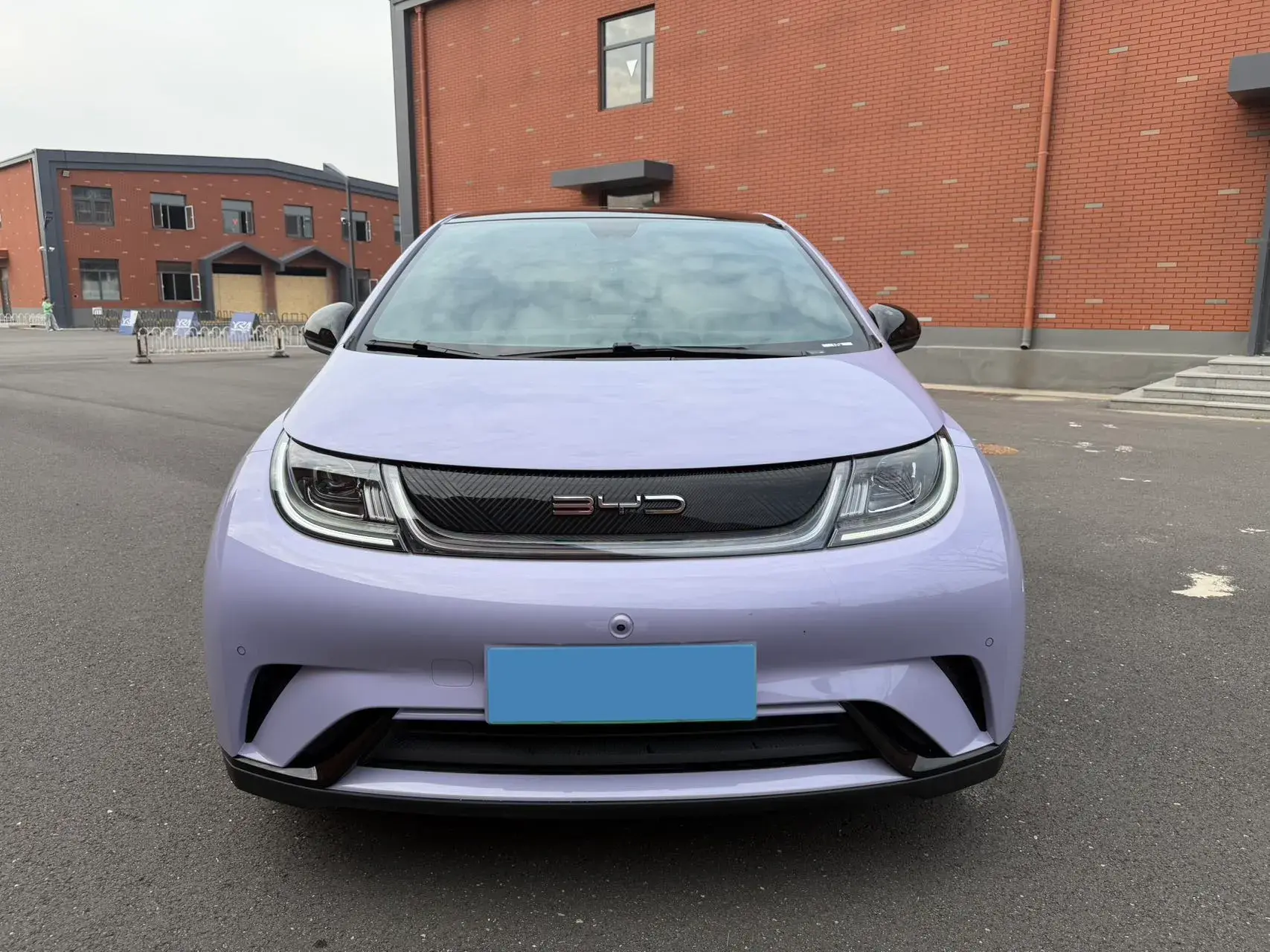 2023 BYD DOLPHIN thumbnail 2