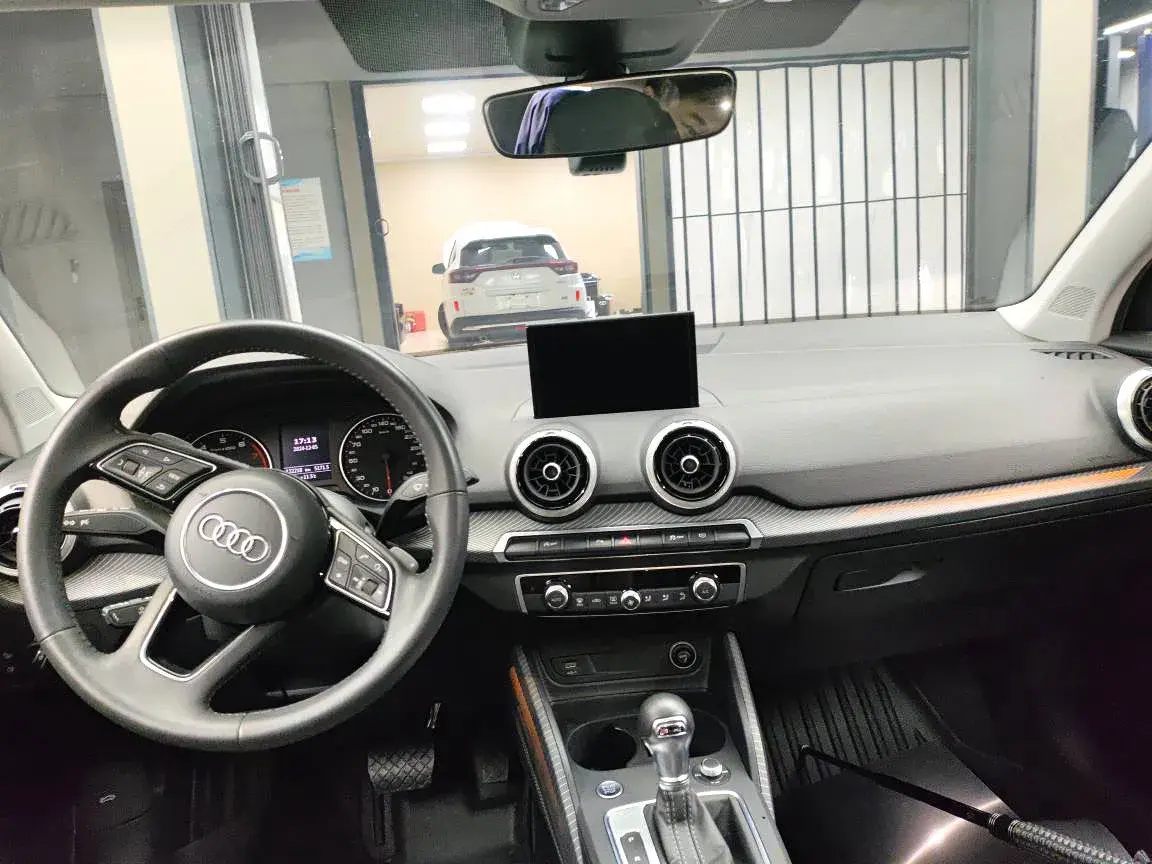 2022 AUDI Q2L thumbnail 3