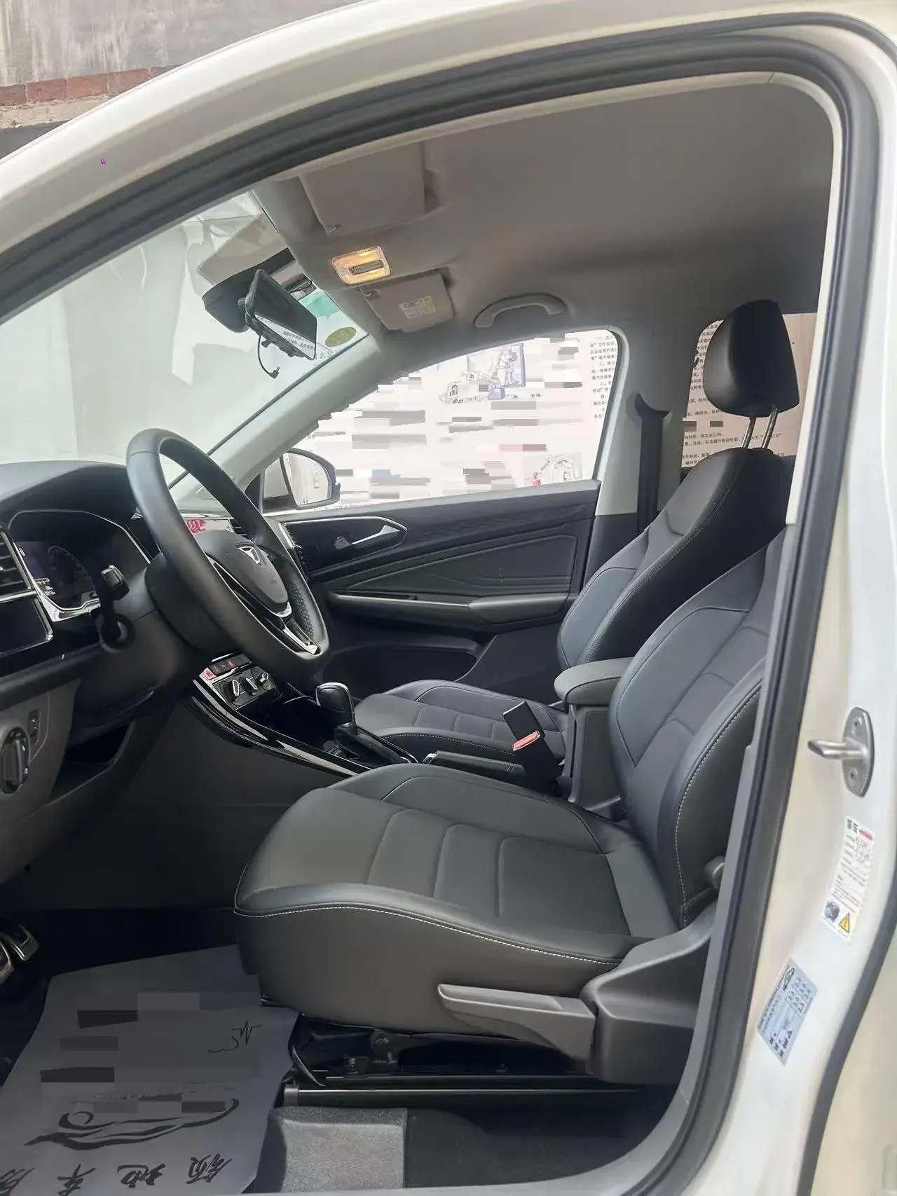 2021 JETTA VS5 thumbnail 4