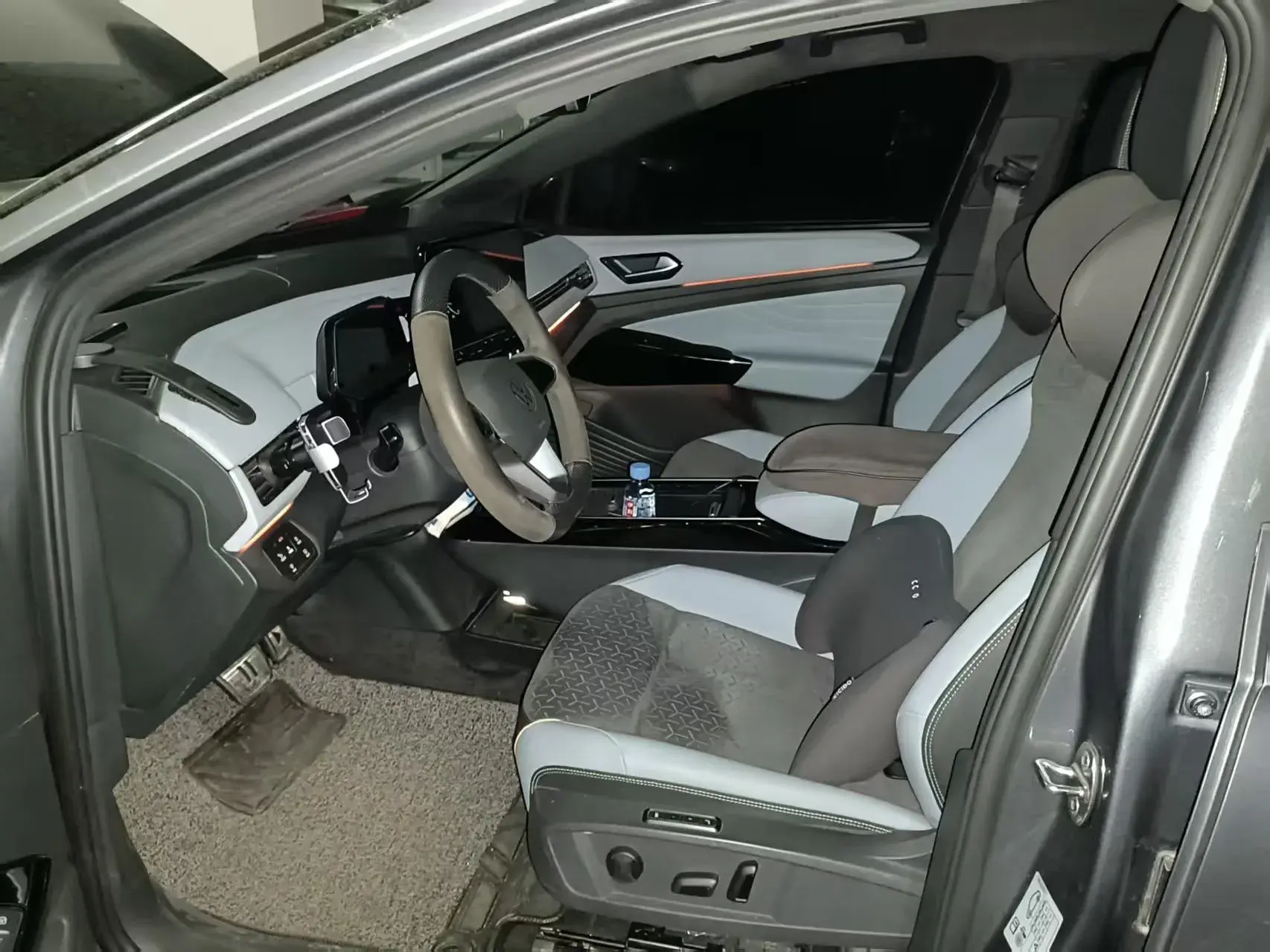 2022 VOLKSWAGEN ID.4 thumbnail 2