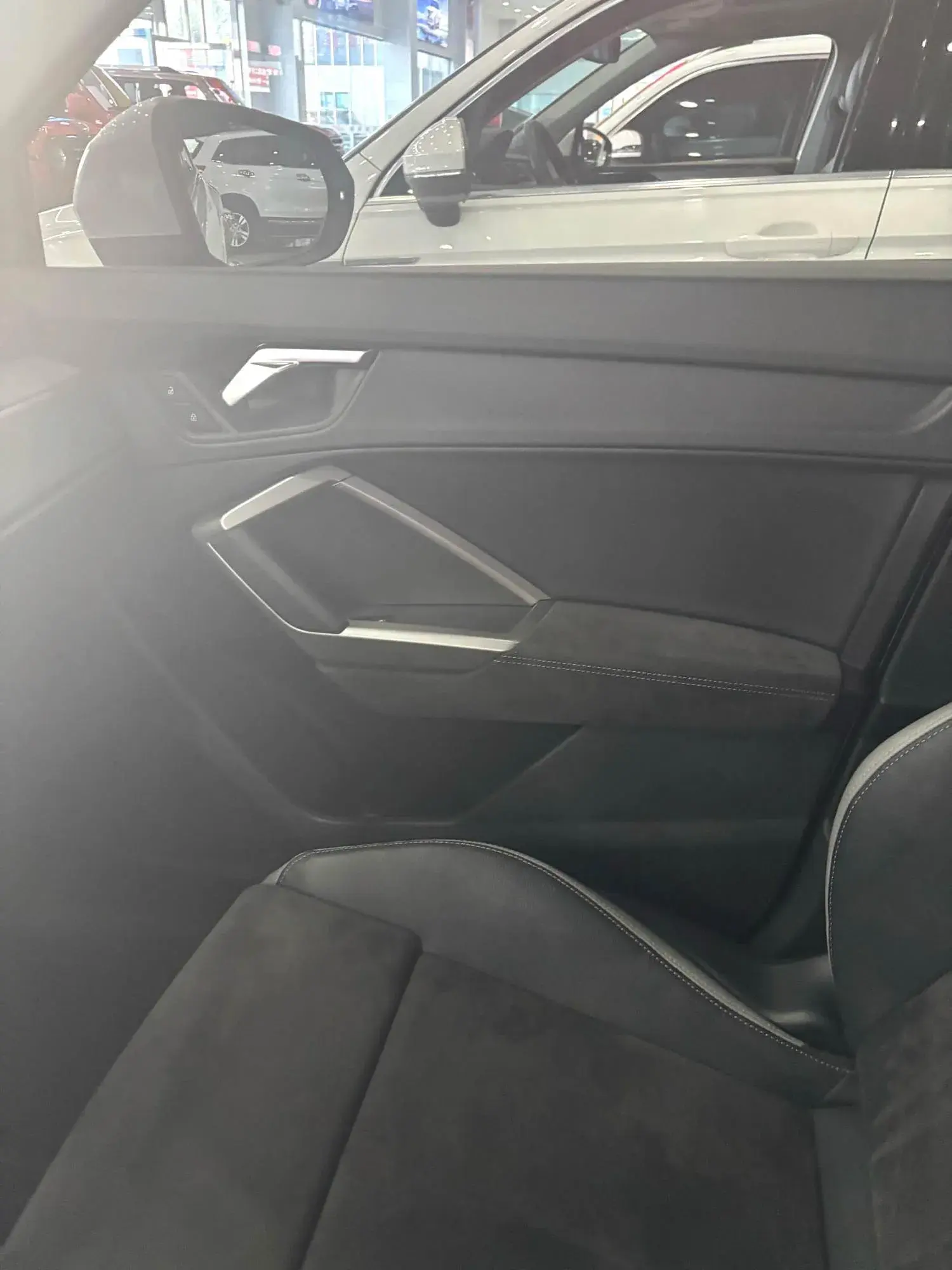 2022 AUDI Q3 thumbnail 4