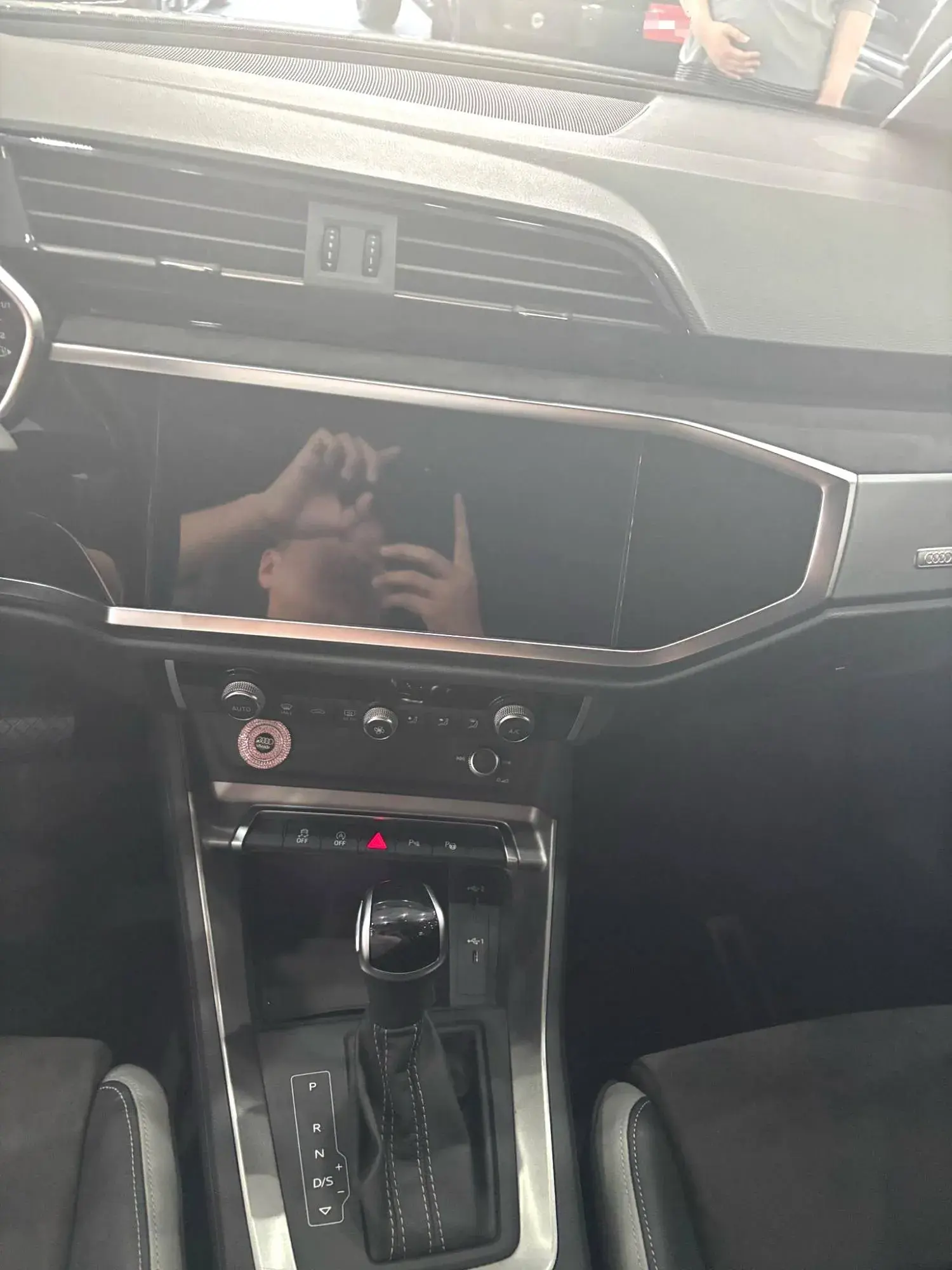 2022 AUDI Q3 thumbnail 3