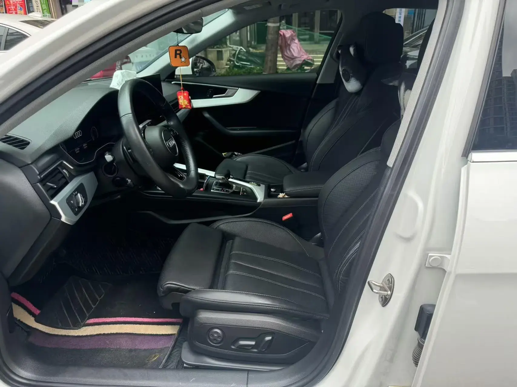 2020 AUDI A4L thumbnail 2