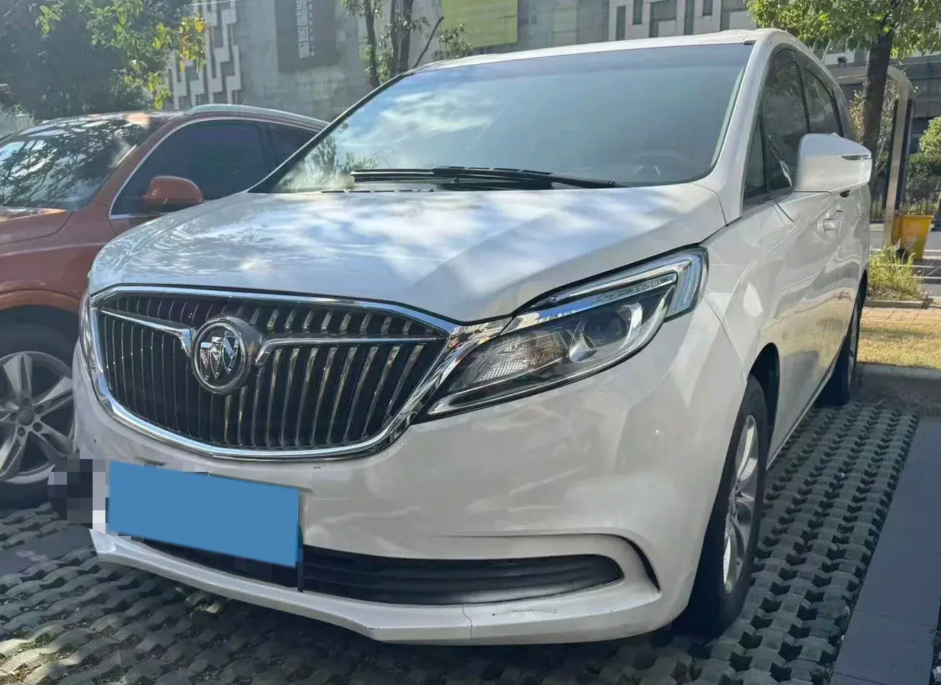 2018 BUICK GL8 view 1