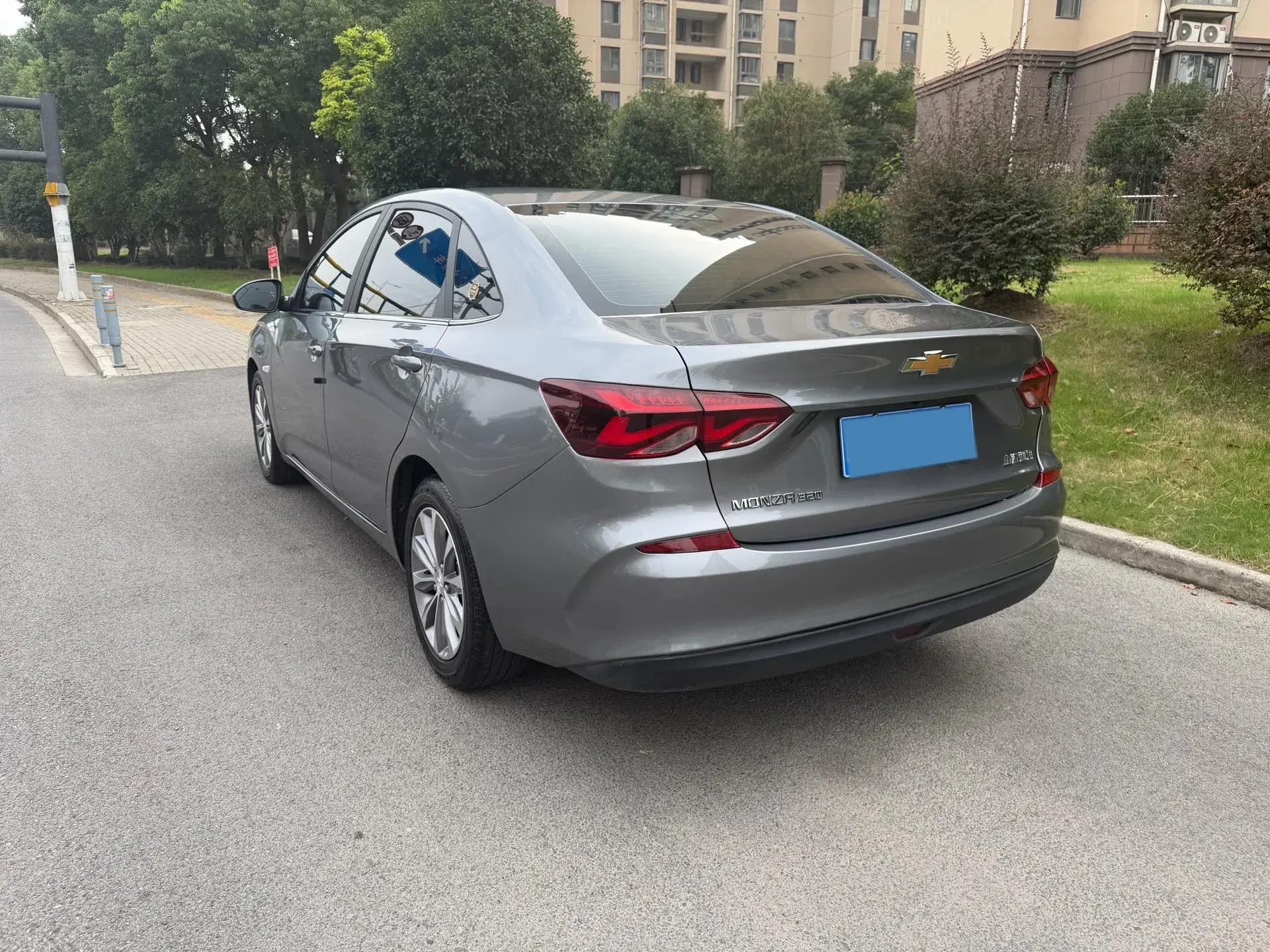 2021 CHEVROLET MONZA thumbnail 4