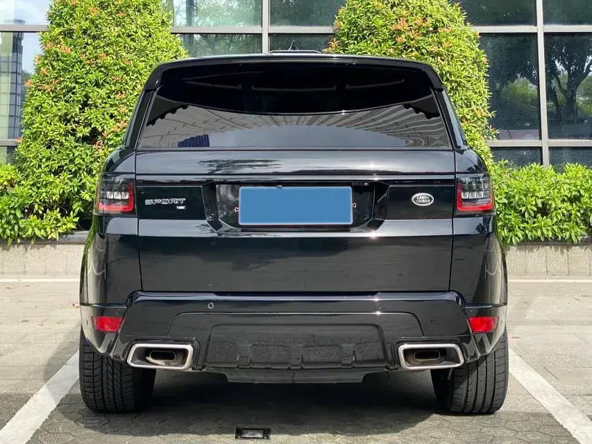 2021 LAND ROVER thumbnail 4