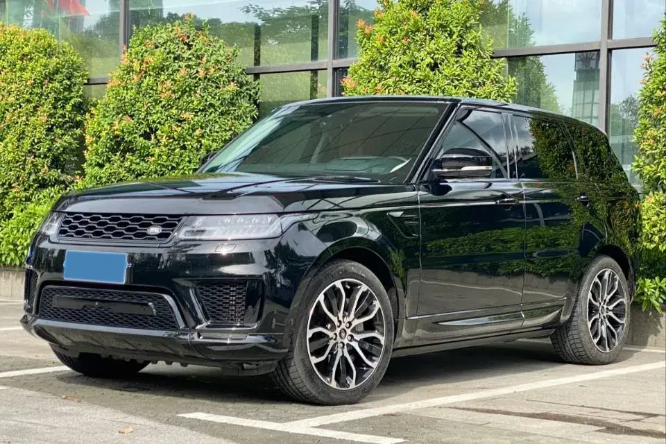 2021 LAND ROVER view 1