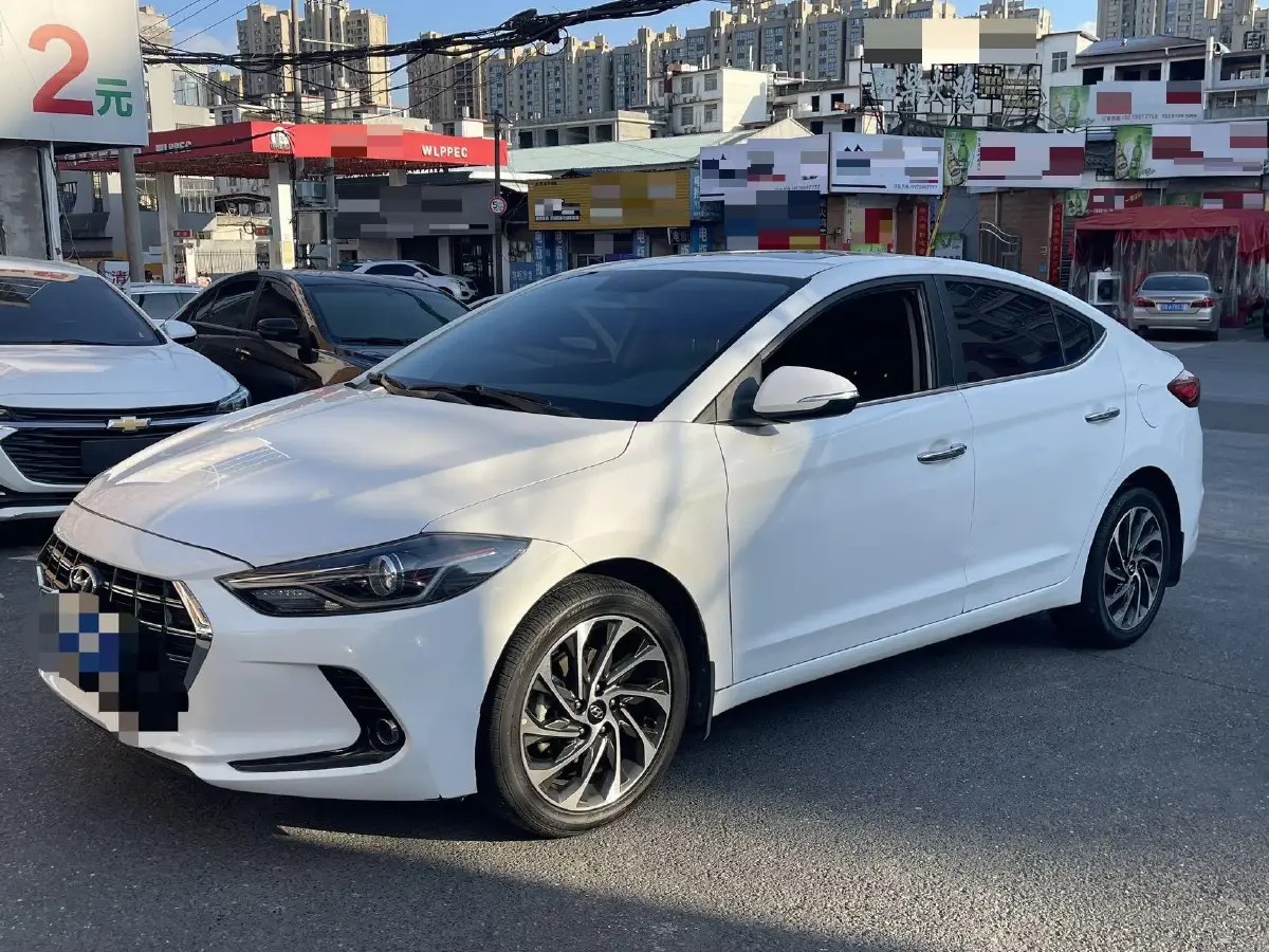 2019 Hyundai Elantra 1.5L 115HP L4 CVT