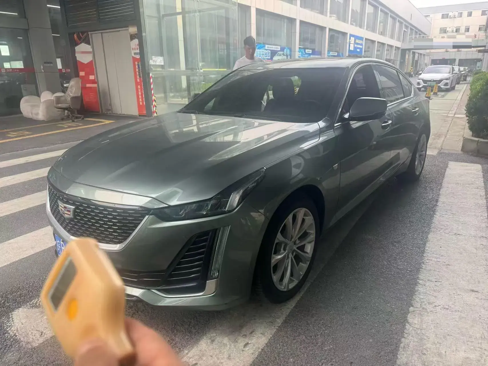 2023 CADILLAC CT5 view 1