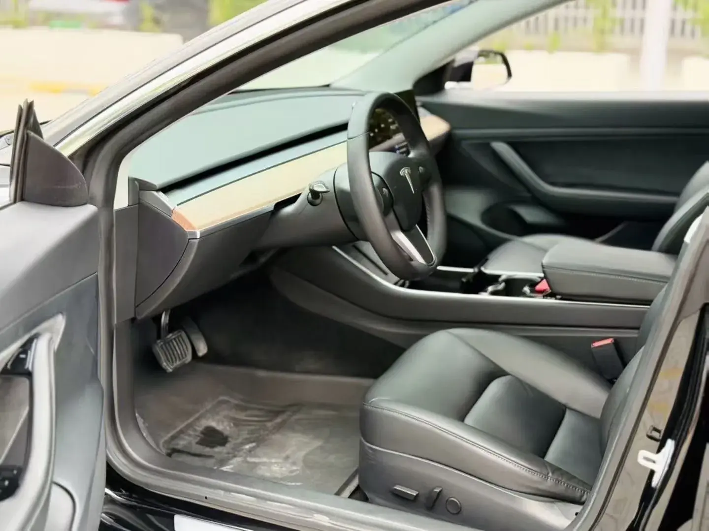 2020 TESLA MODEL thumbnail 4