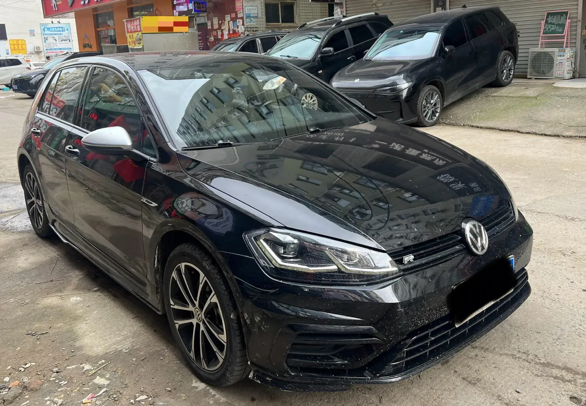 2019 VOLKSWAGEN GOLF thumbnail 3