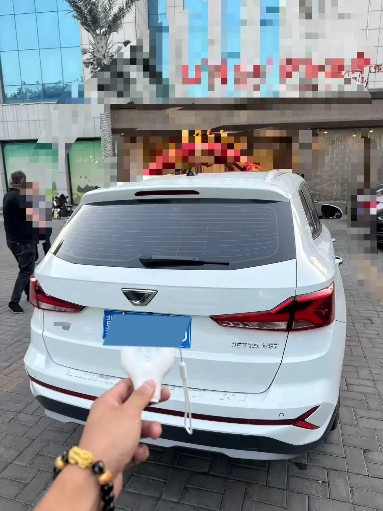 2022 JETTA VS7 thumbnail 2