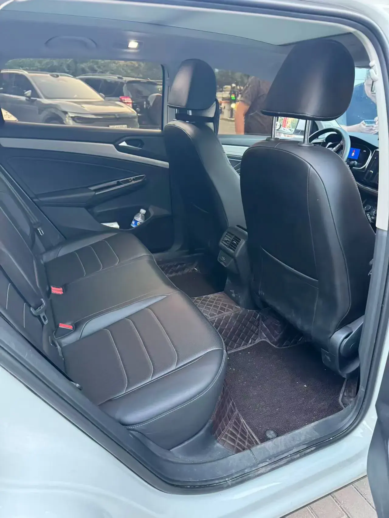 2022 JETTA VS7 thumbnail 3