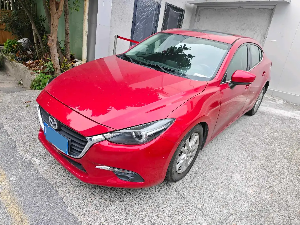 2017 Mazda 3 Axela 1.5L 117HP L4 6AT