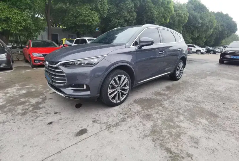 2019 BYD TANG view 1