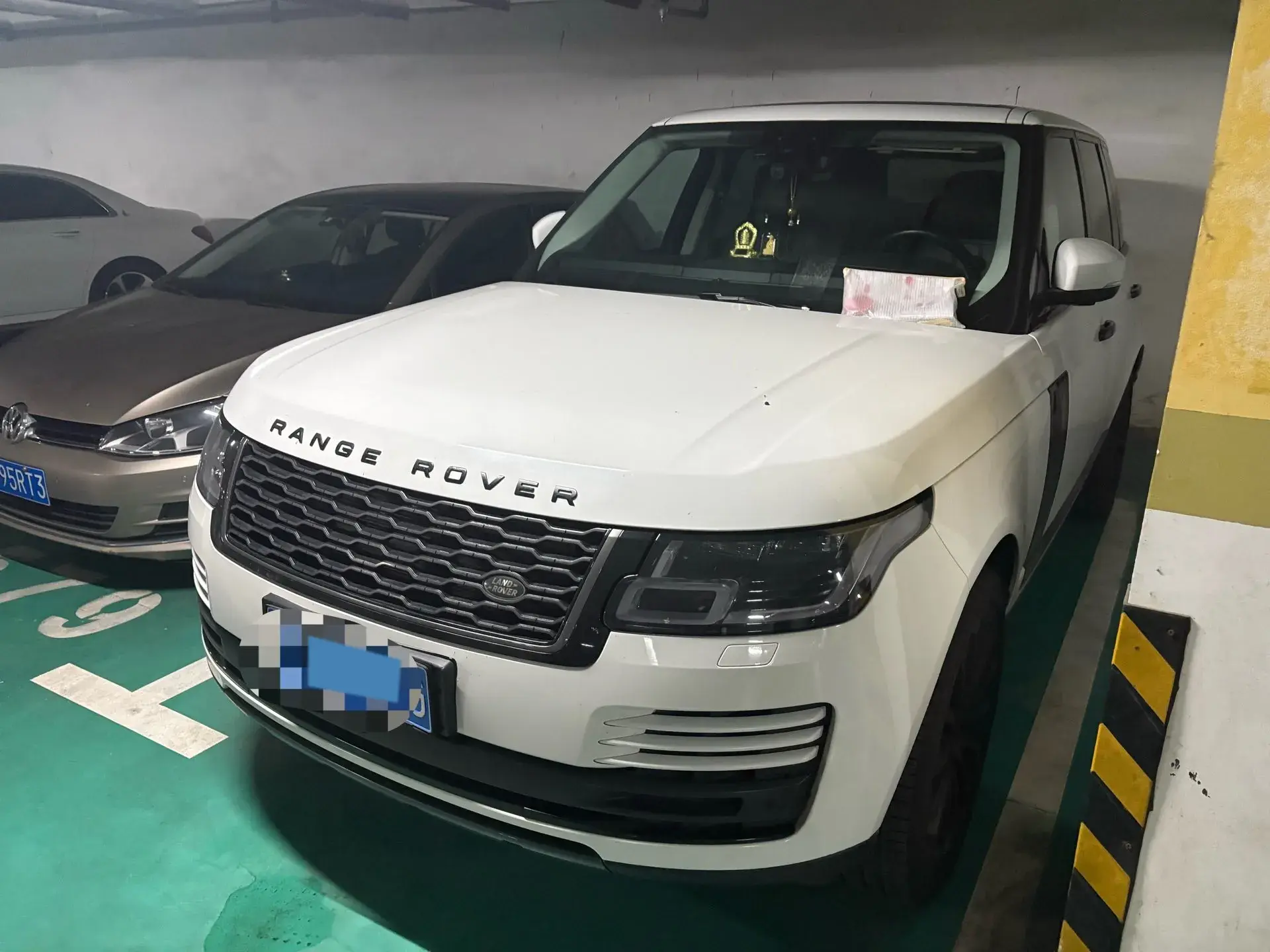 2018 LAND ROVER view 1