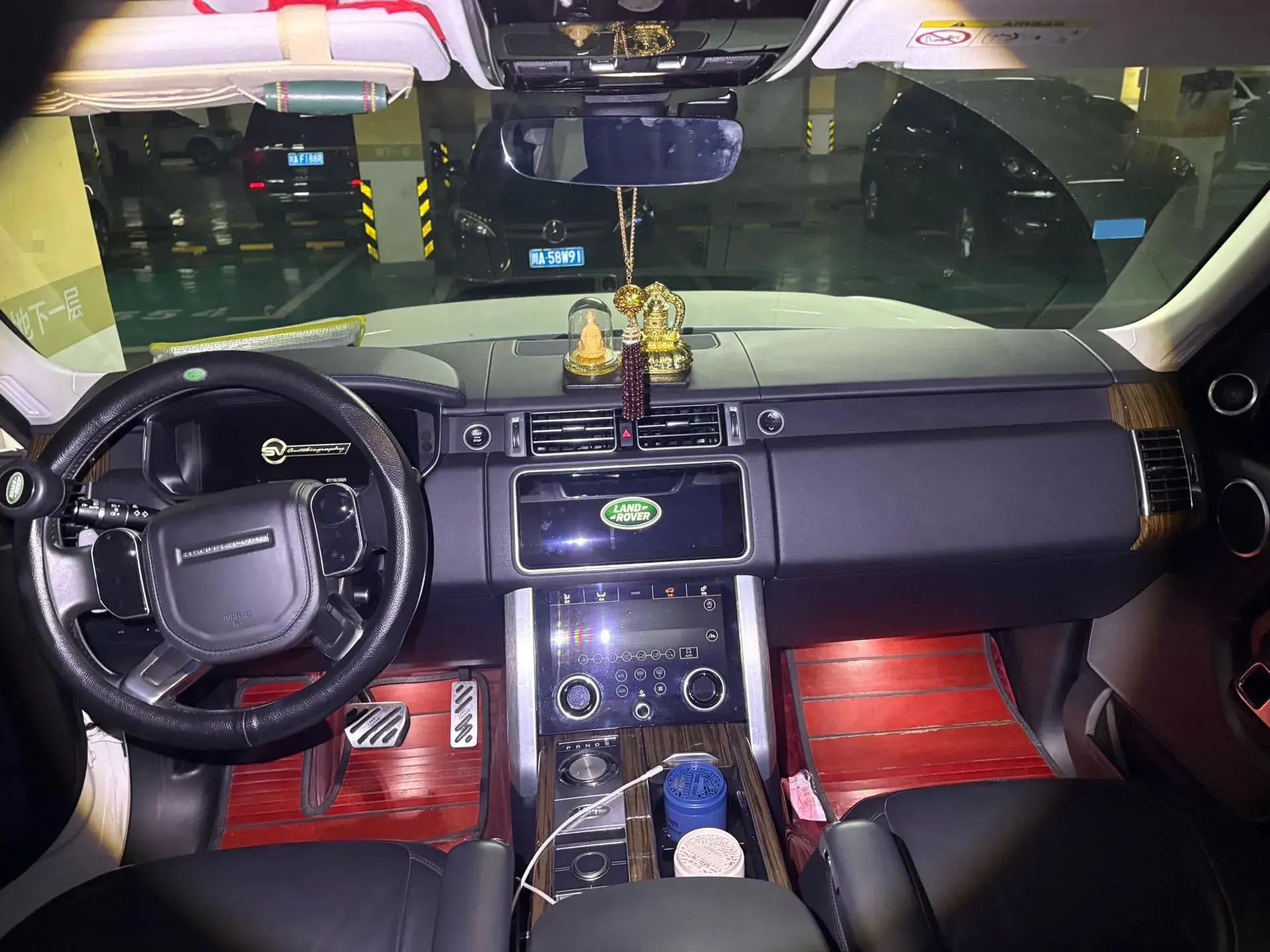 2018 LAND ROVER thumbnail 4