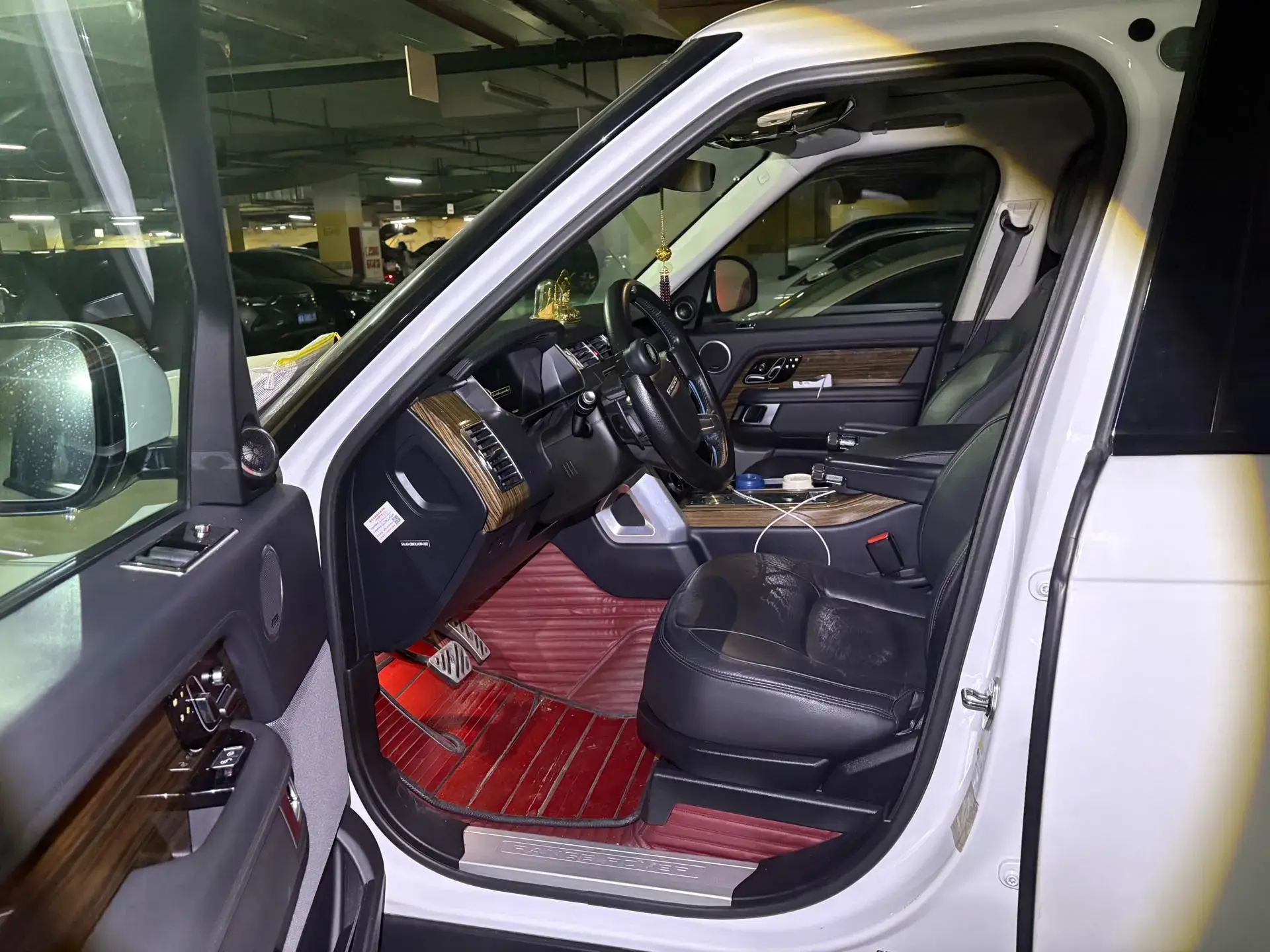 2018 LAND ROVER thumbnail 2