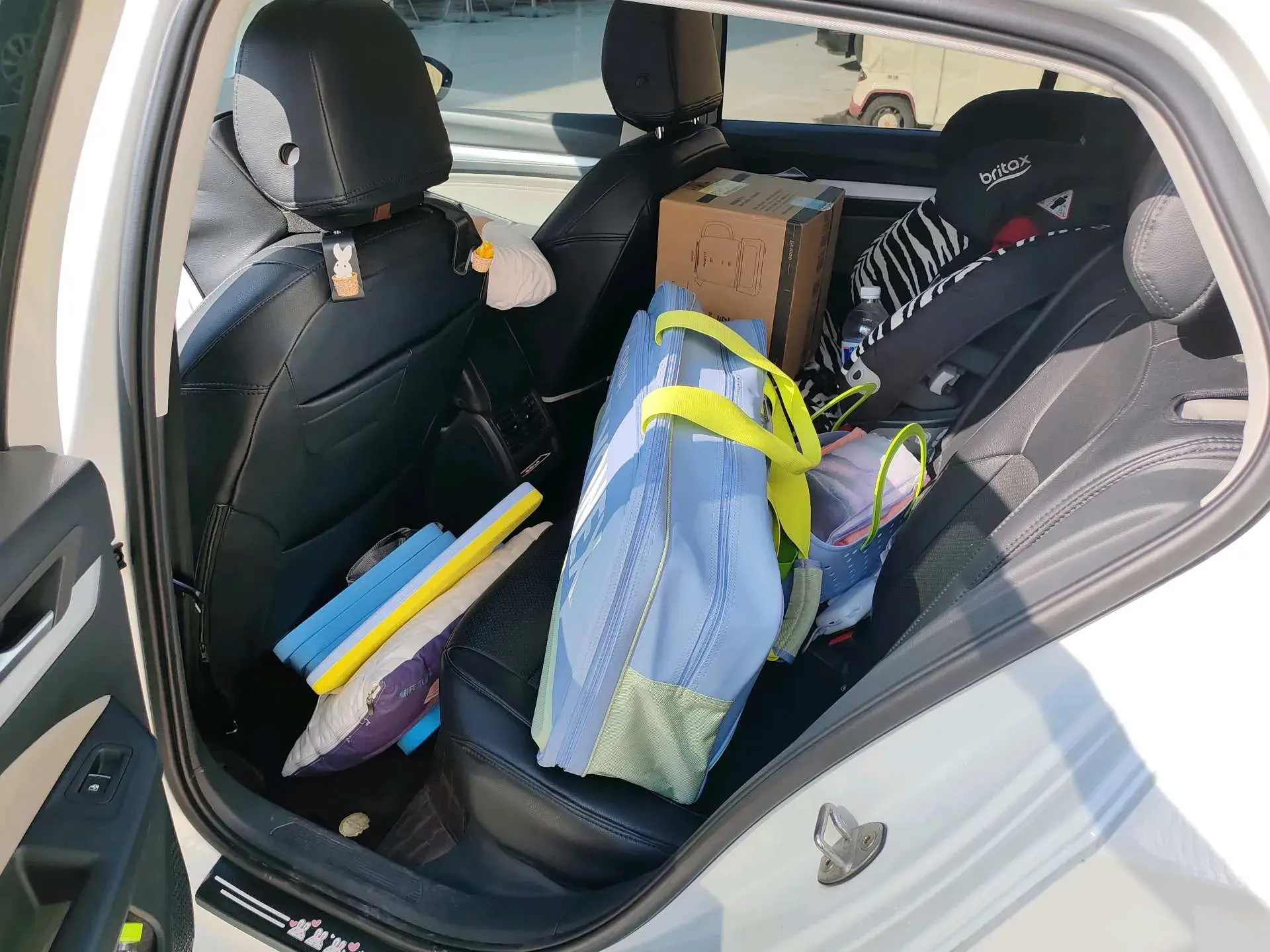 2021 VOLKSWAGEN GOLF thumbnail 4