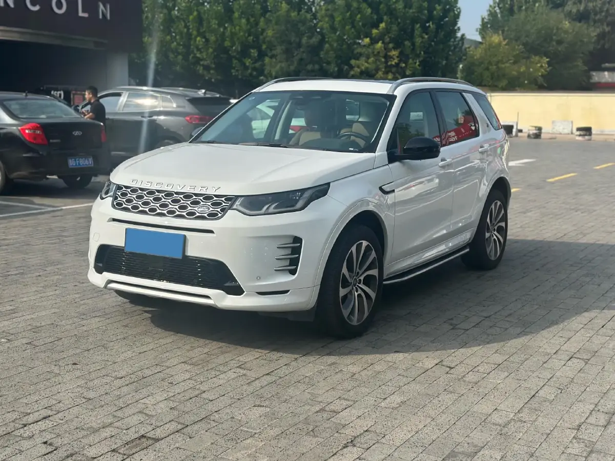 2024 Land Rover Discovery Sport 1.5T 200HP L3 8AT PHEV 15.5KWH