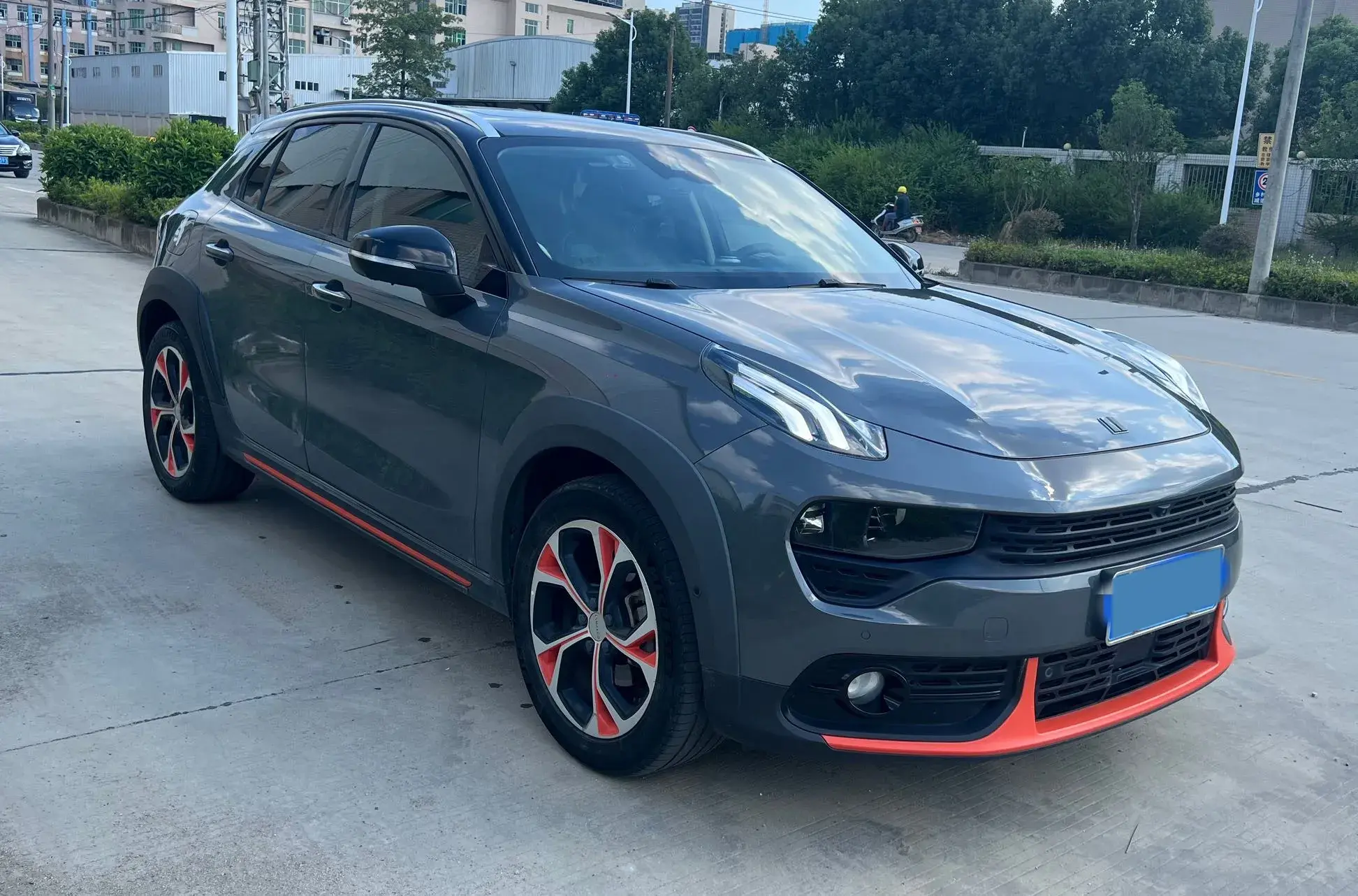 2019 LYNK&CO 02 thumbnail 3