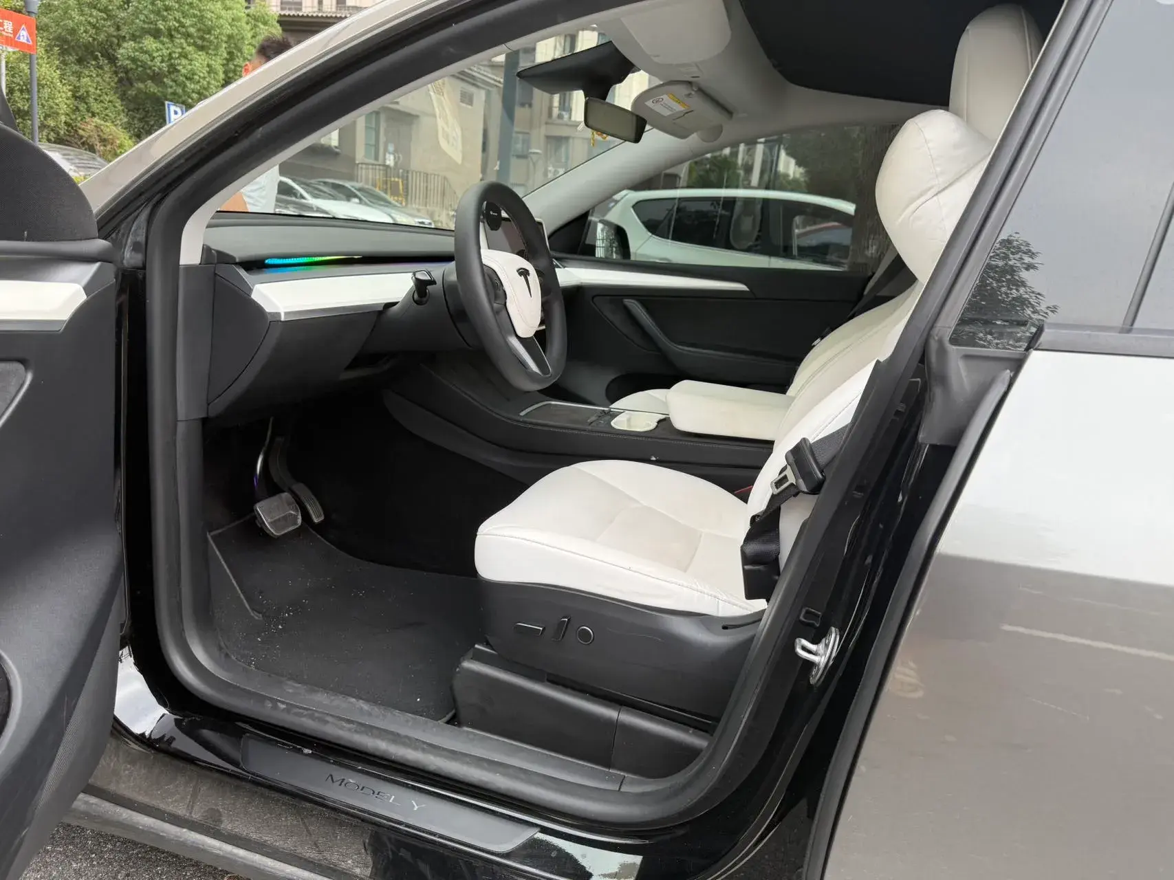 2022 TESLA MODEL thumbnail 2