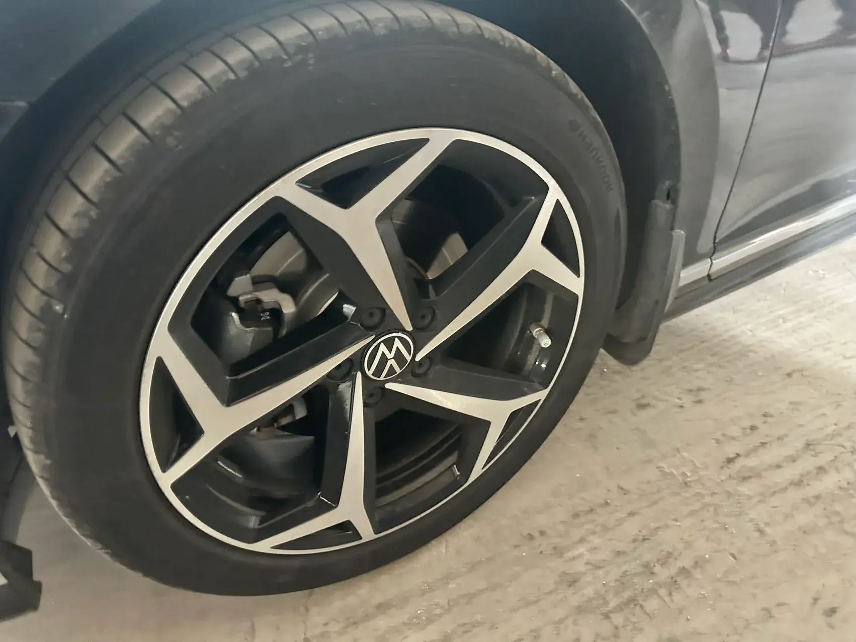 2023 VOLKSWAGEN MAGOTAN thumbnail 4