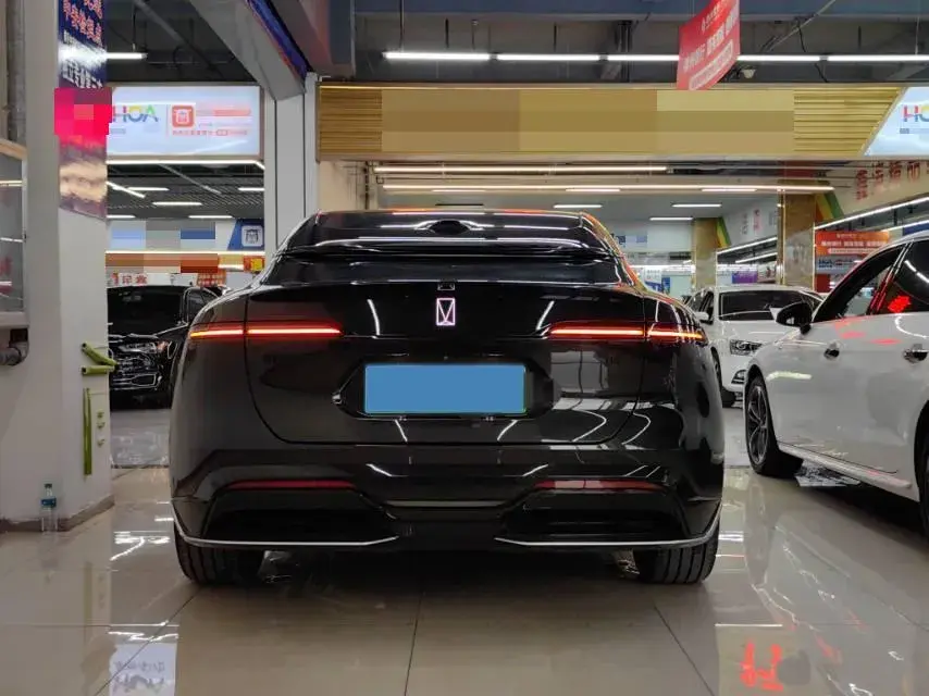 2025 AVATR 06 thumbnail 3