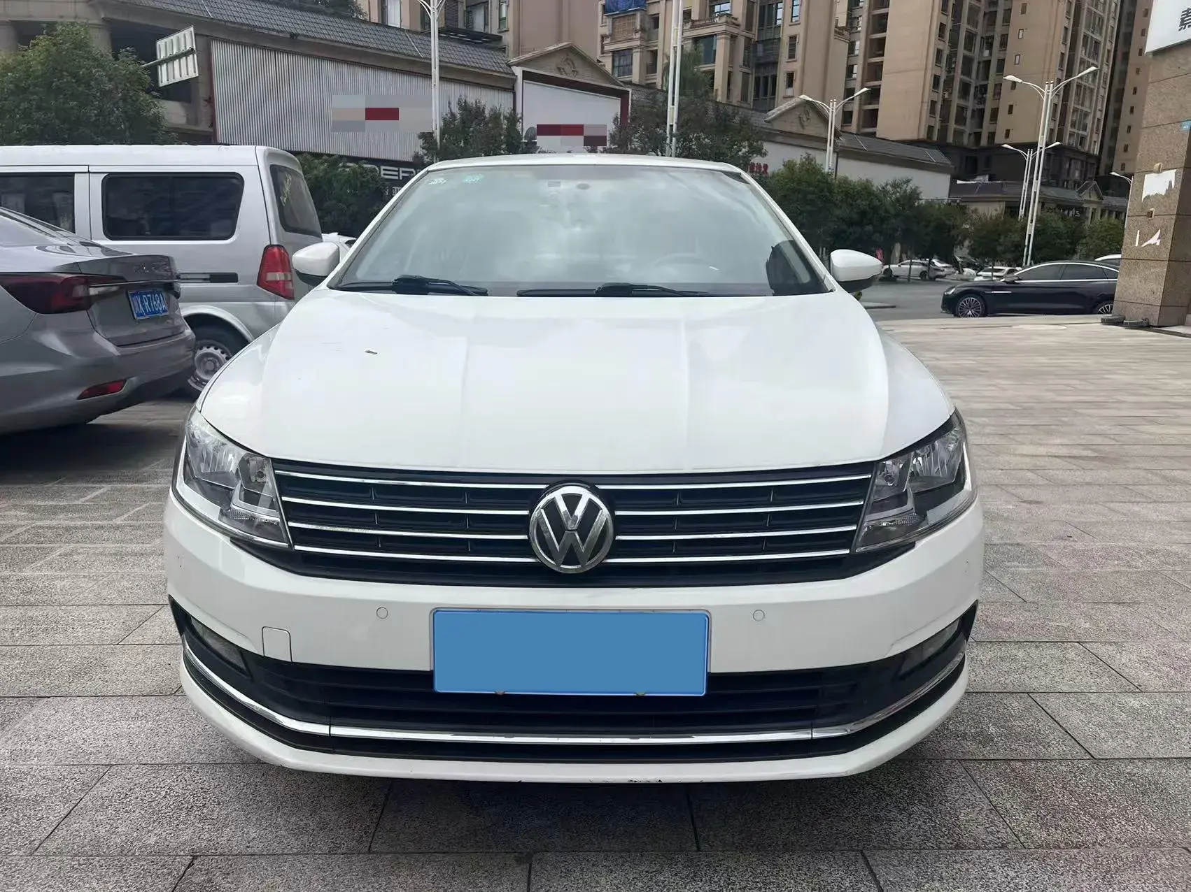 2017 VOLKSWAGEN LAVIDA thumbnail 2