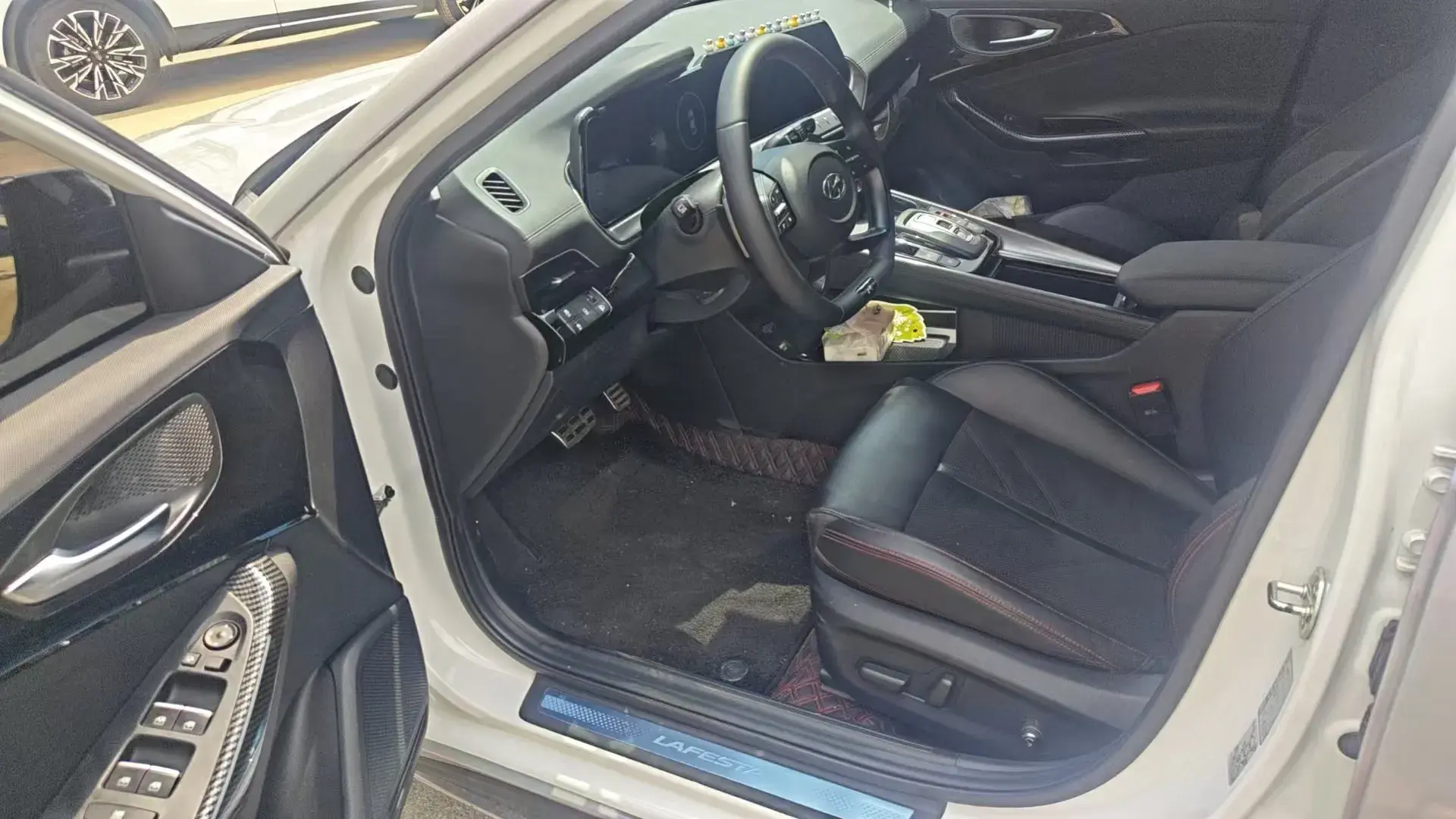 2023 HYUNDAI LA thumbnail 2