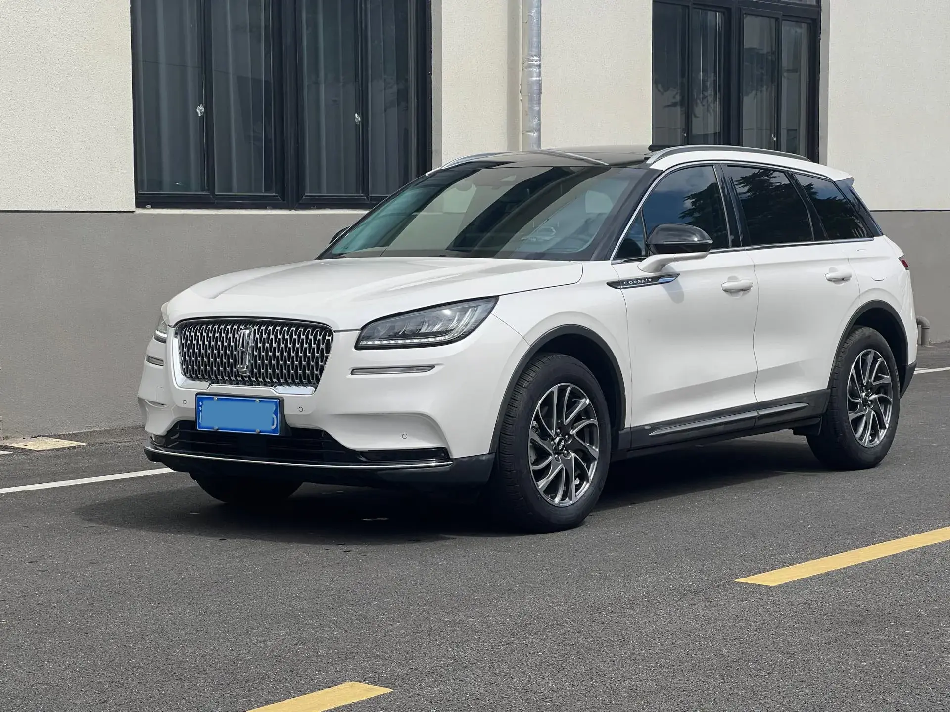 2020 LINCOLN CORSAIR view 1
