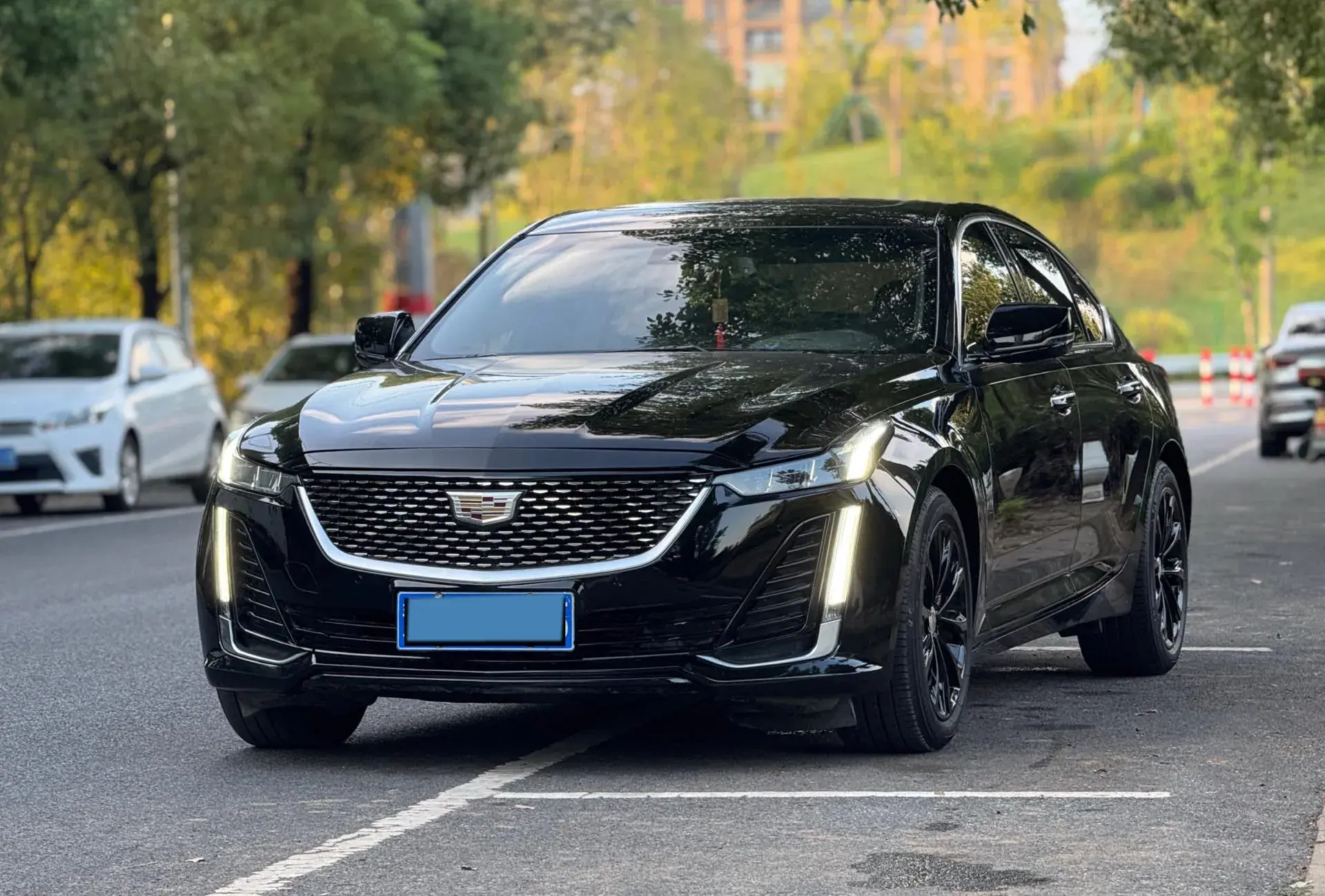 2022 CADILLAC CT5 view 1