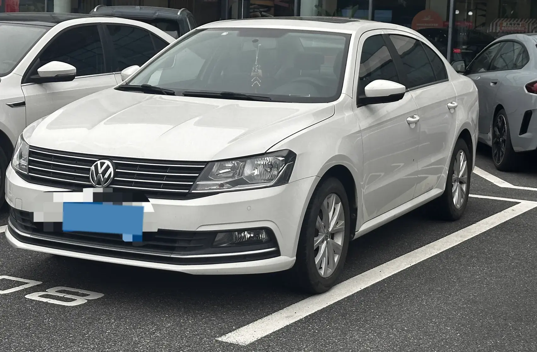 2017 VOLKSWAGEN LAVIDA view 1