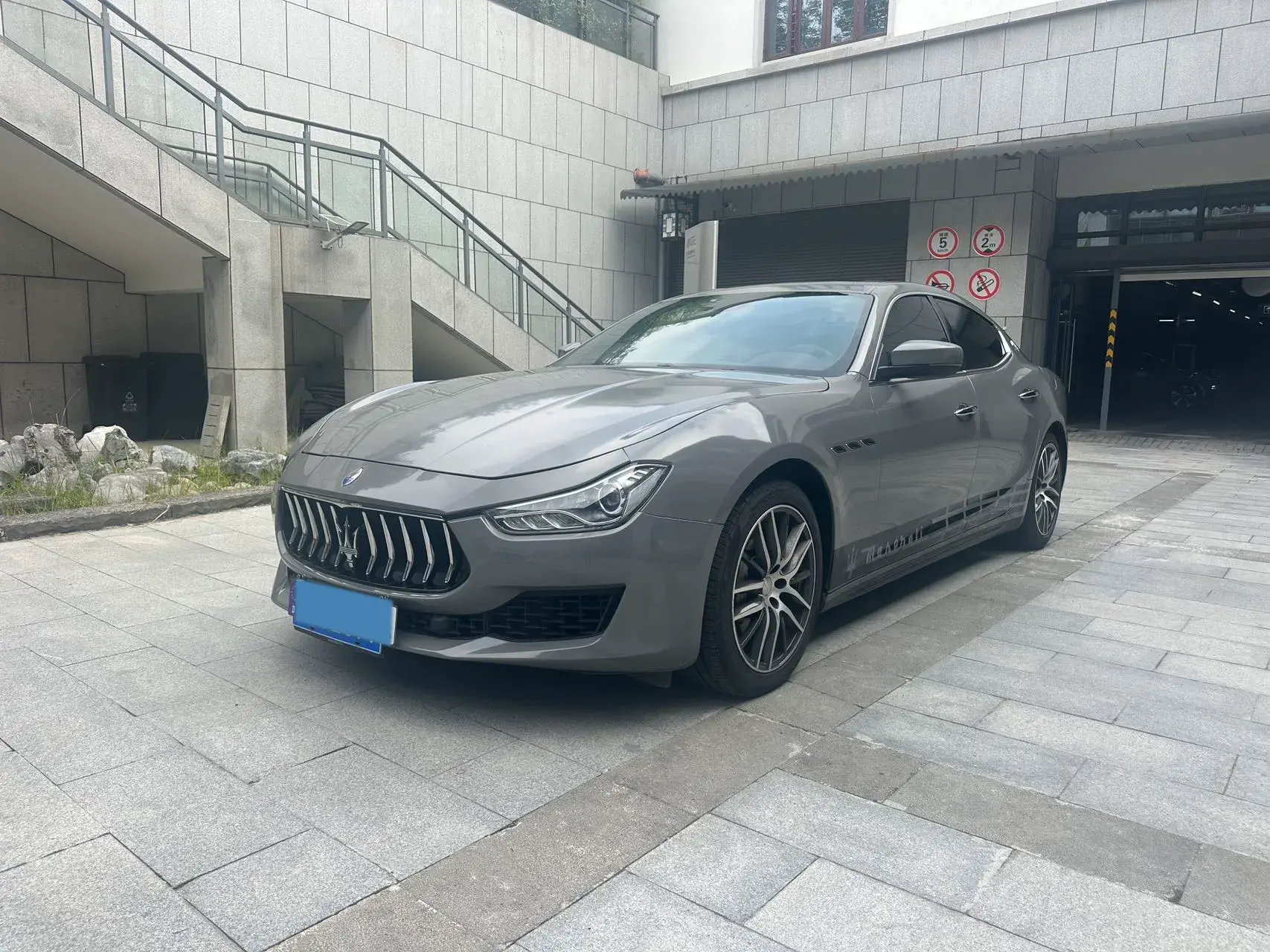 2018 MASERATI GHIBLI view 1