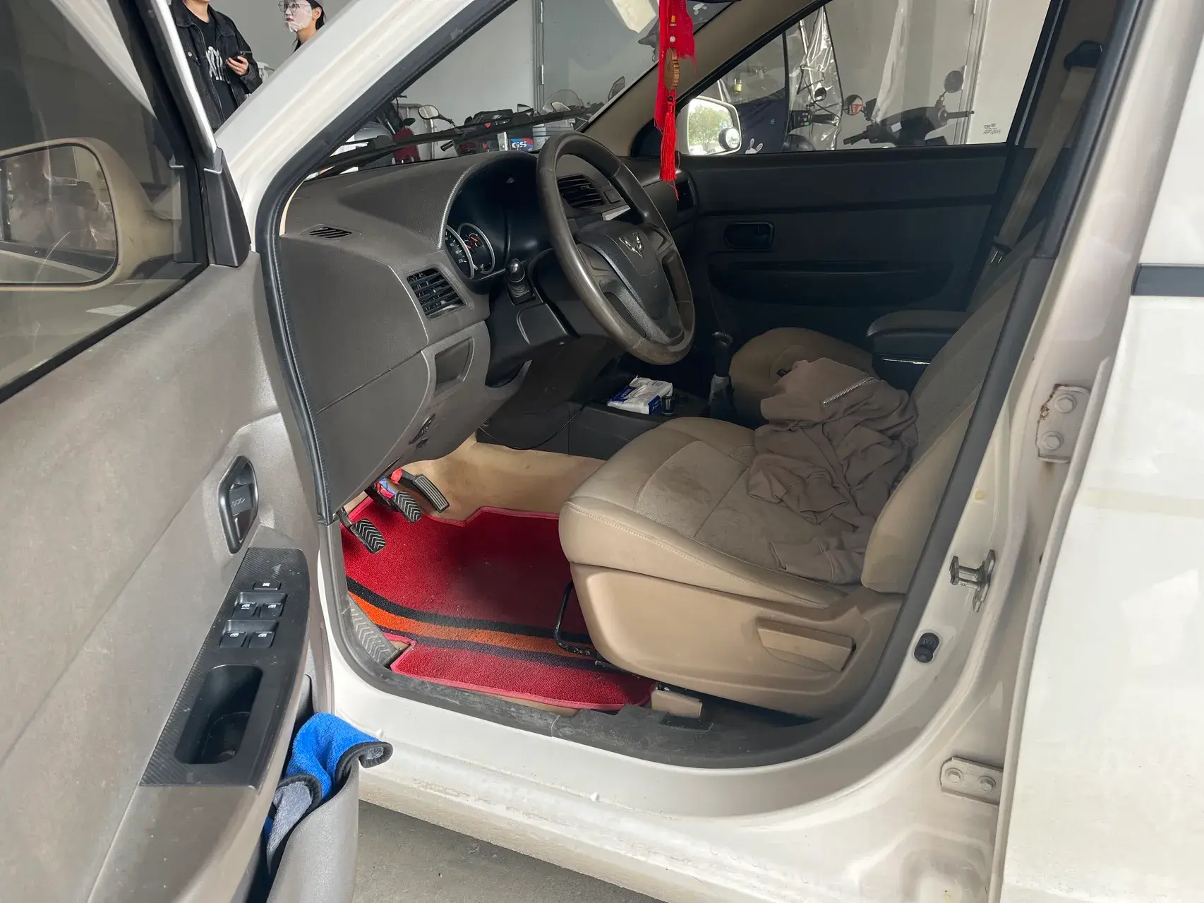 2016 WULING HONGGUANG thumbnail 3