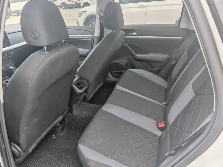 2023 VOLKSWAGEN LAVIDA thumbnail 4