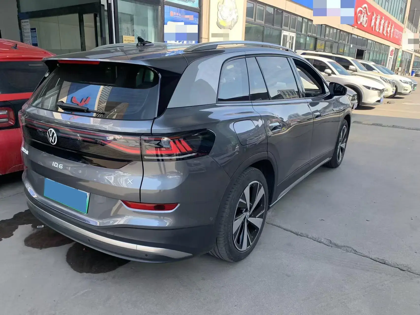 2022 VOLKSWAGEN ID.6 thumbnail 3