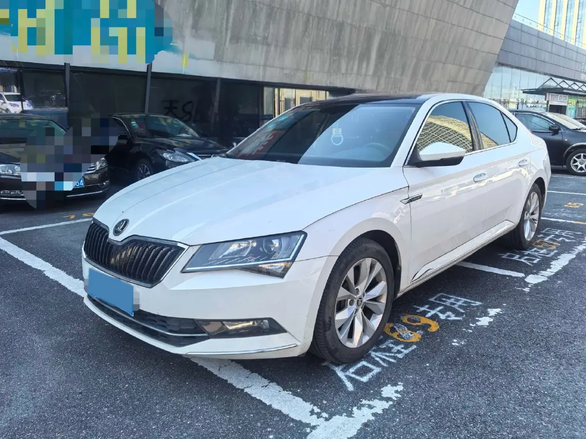 2018 Skoda Superb 1.4T 150HP L4 7DCT